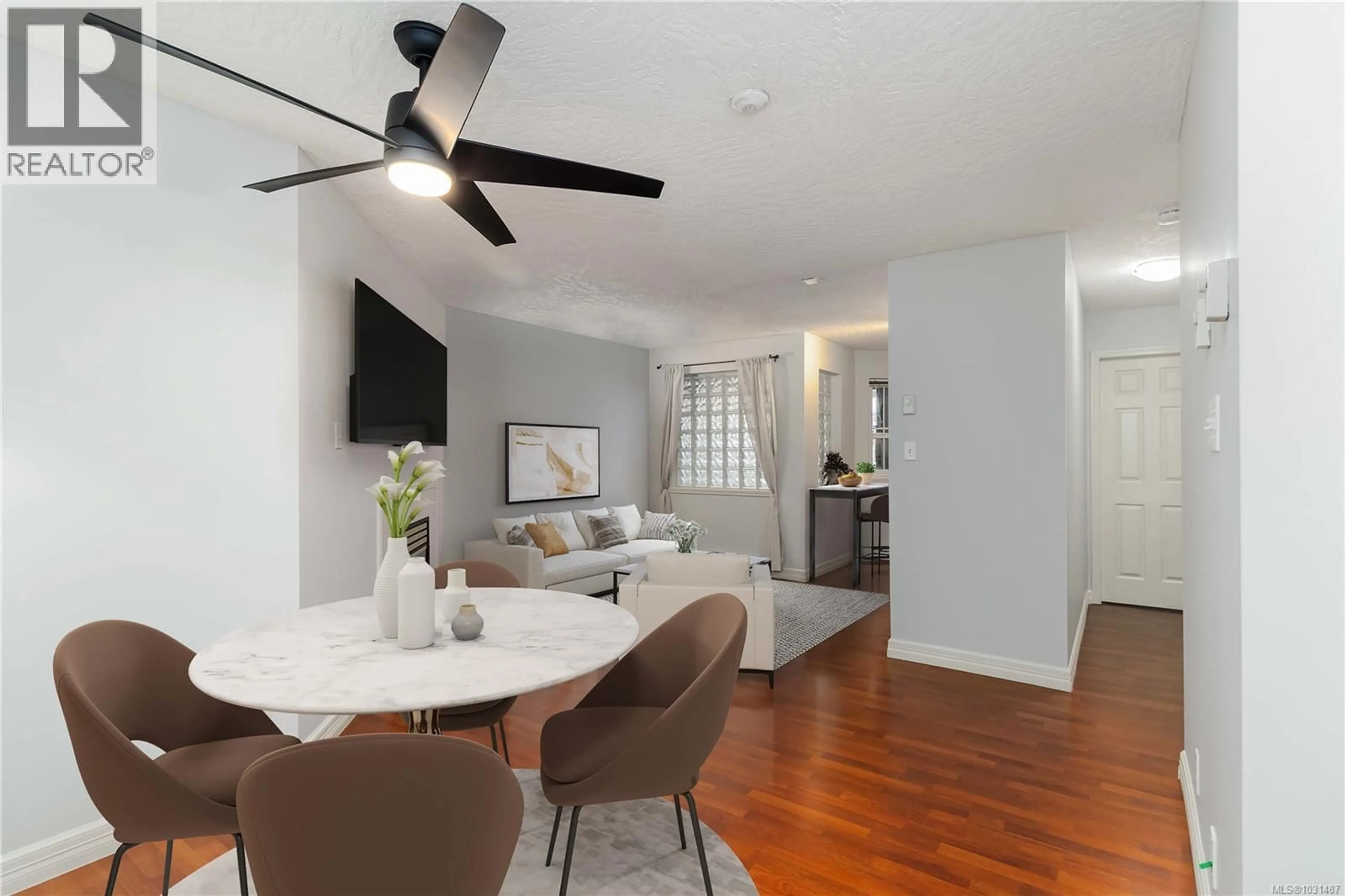 Unknown for 101 - 2710 GROSVENOR ROAD, Victoria British Columbia V8T3M9