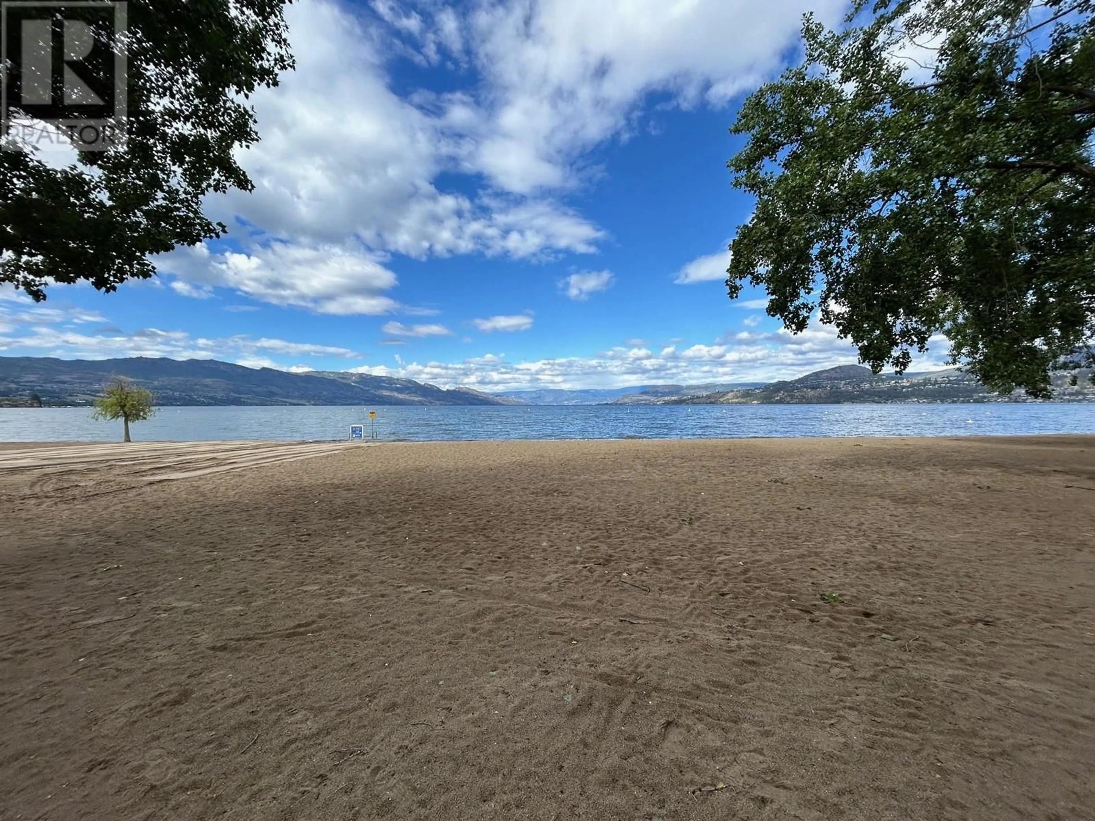 Lakeview for 3514 Casorso Road, Kelowna British Columbia V1W3E2