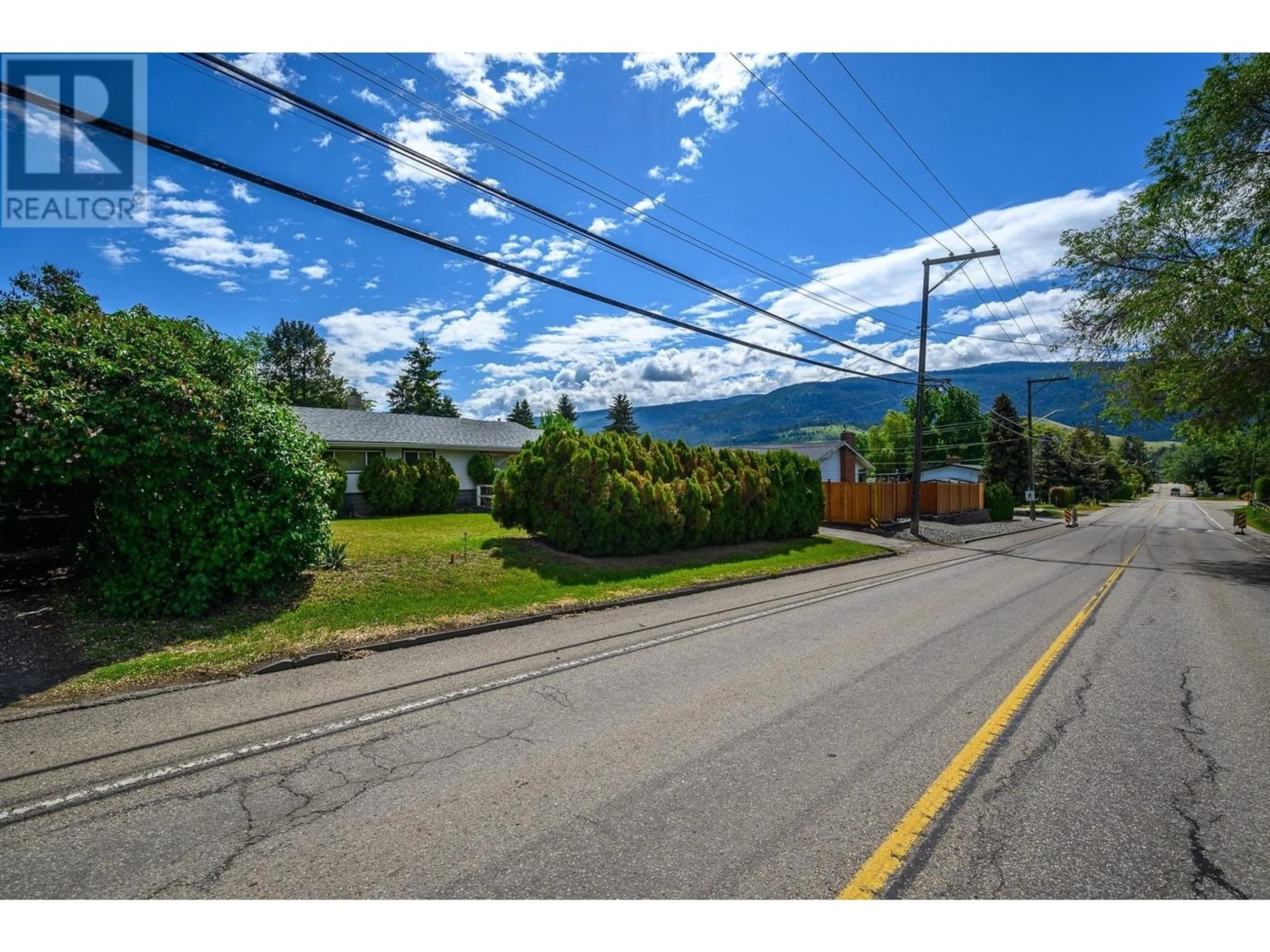 Street view for 8605 Aberdeen Road, Vernon British Columbia V1B2L8