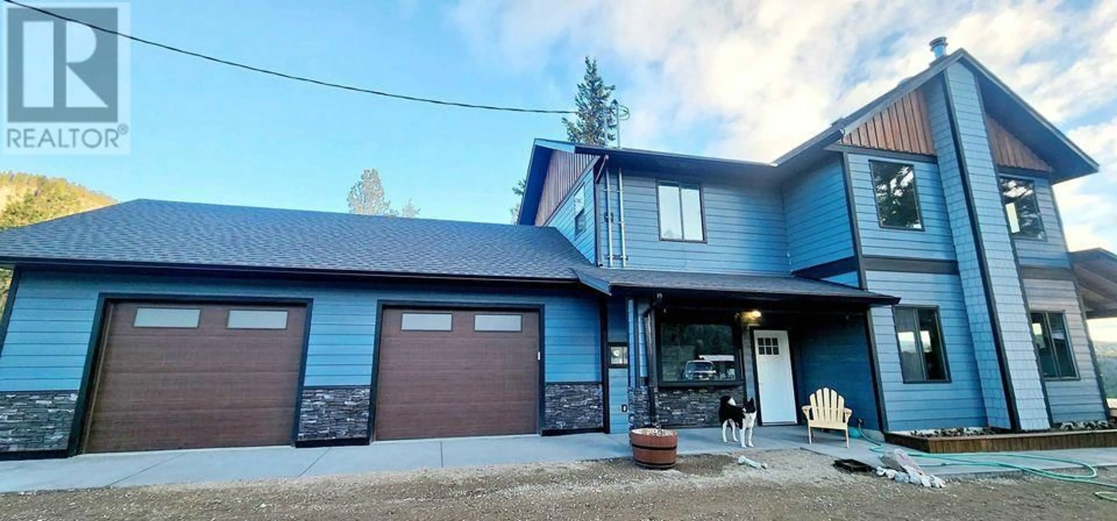 Home with vinyl exterior material for 22 Savanna Road, Summerland British Columbia V0H1Z8