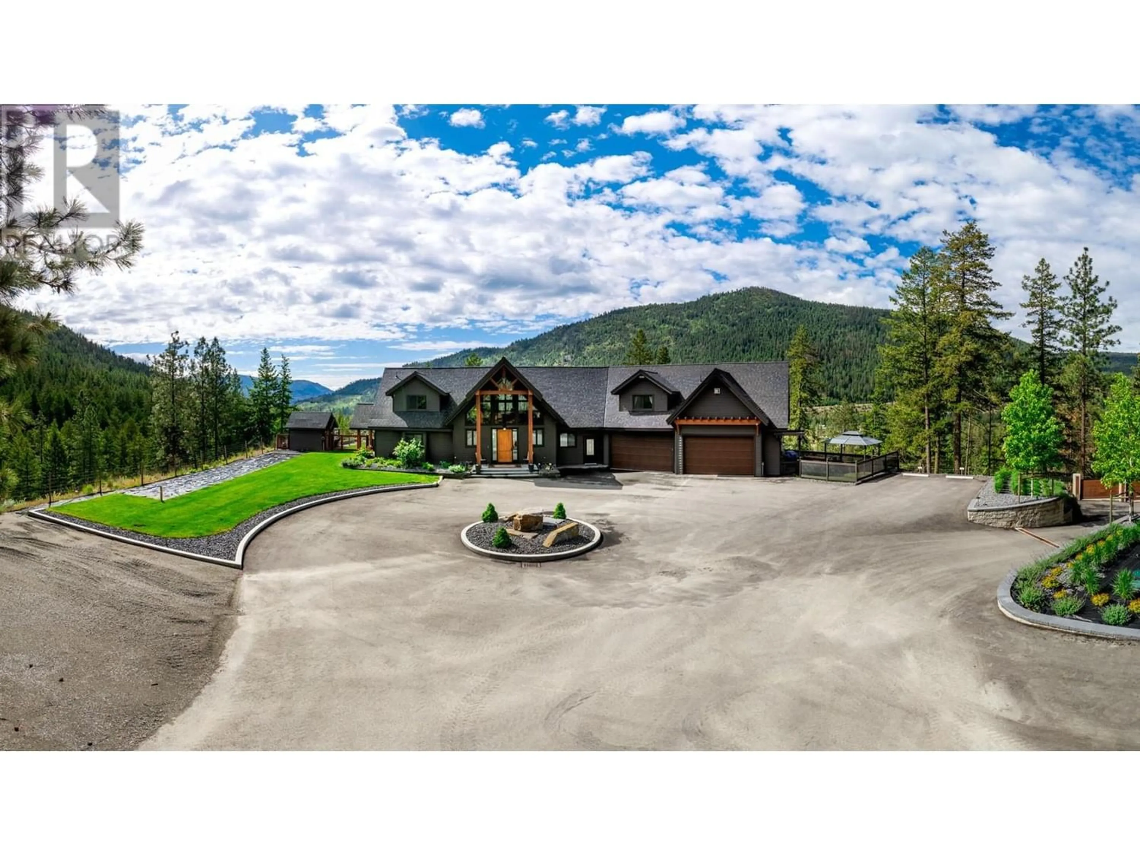 Frontside or backside of a home for 4495 Maxwell Road, Peachland British Columbia V0H1X3