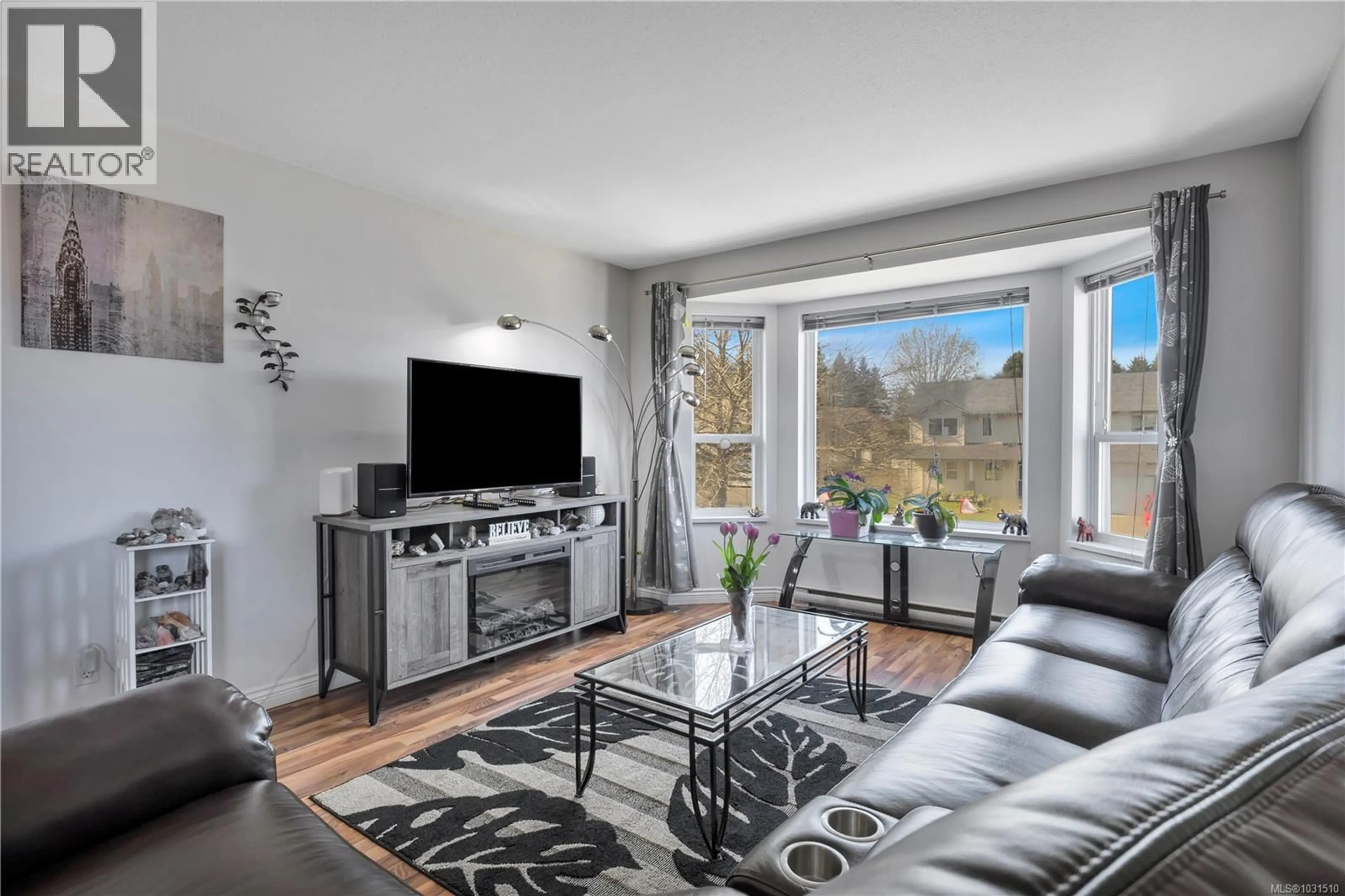 Living room with furniture, unknown for 2188 SWALLOW CRESCENT, Courtenay British Columbia V9N9W5