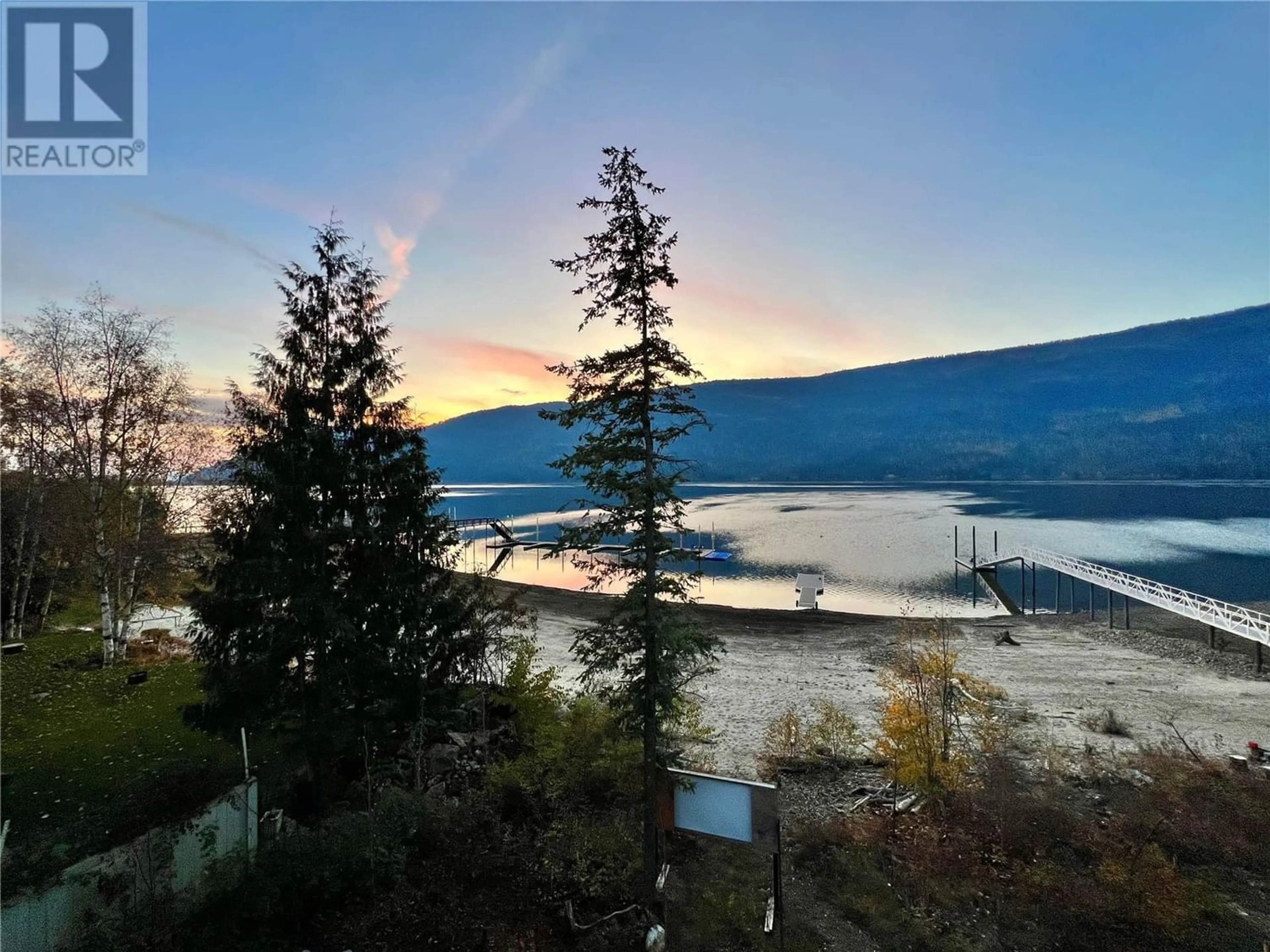 Lakeview for 8546 97A Highway, Mara British Columbia V0E2K0