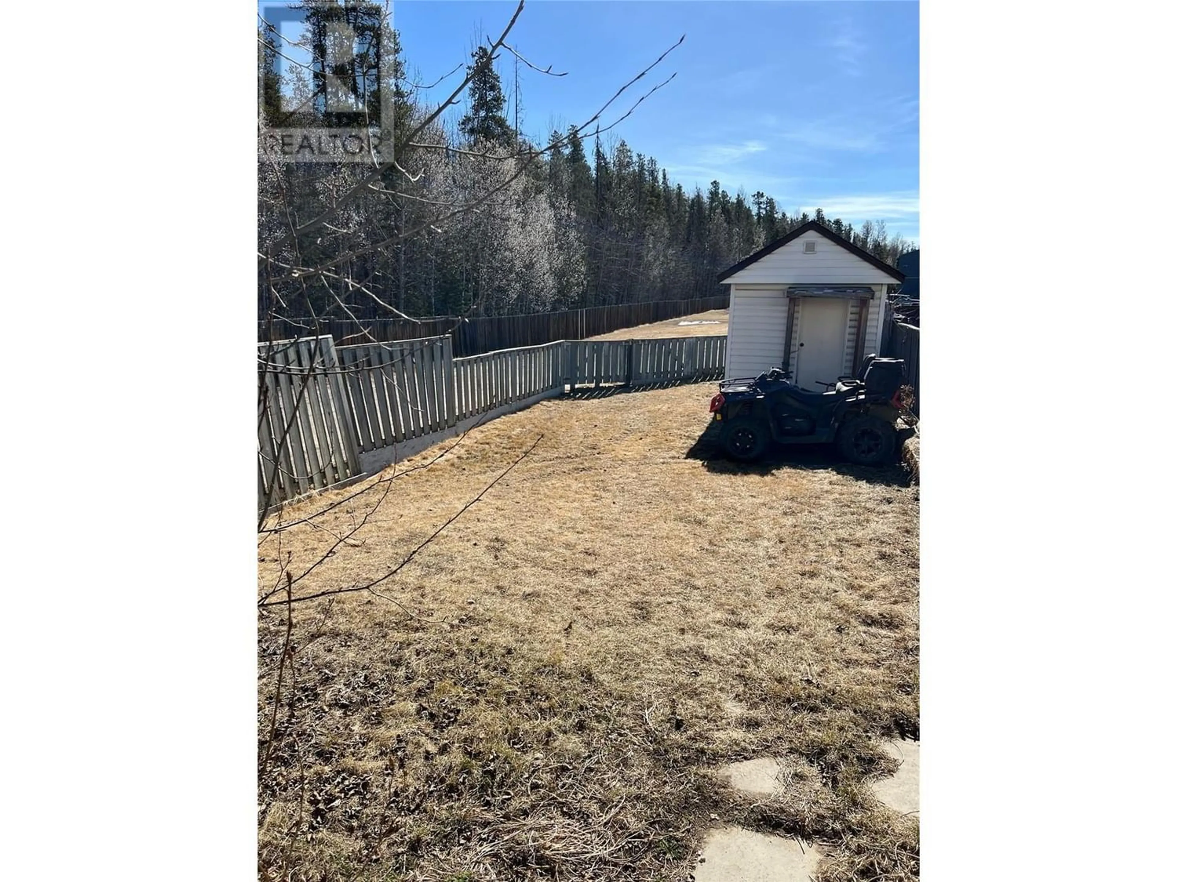 Fenced yard for 256 Spieker Avenue, Tumbler Ridge British Columbia V0C2W0