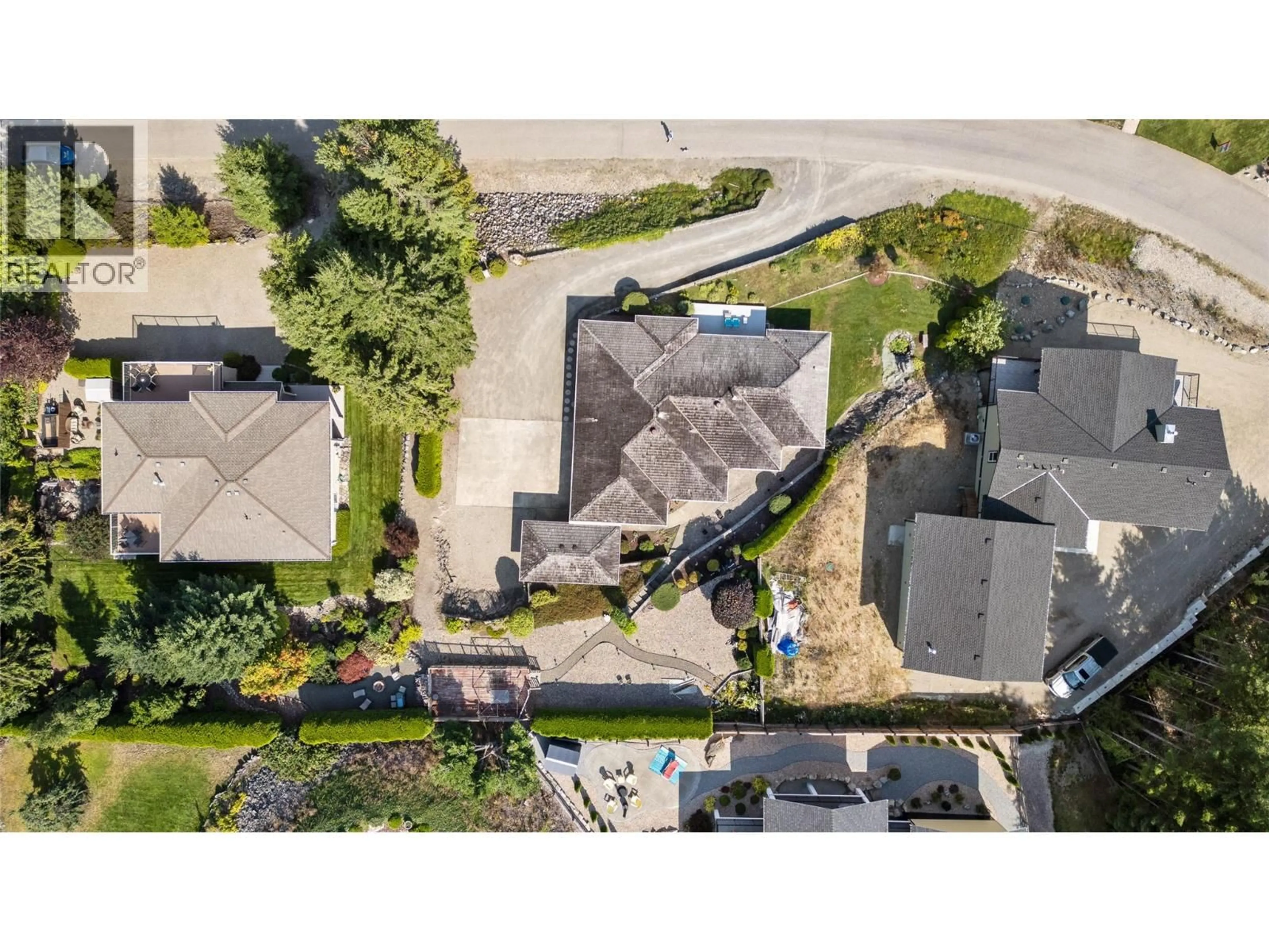 A pic from outside/outdoor area/front of a property/back of a property/a pic from drone, street for 2670 DOEBERT ROAD, Blind Bay British Columbia V0E1H1