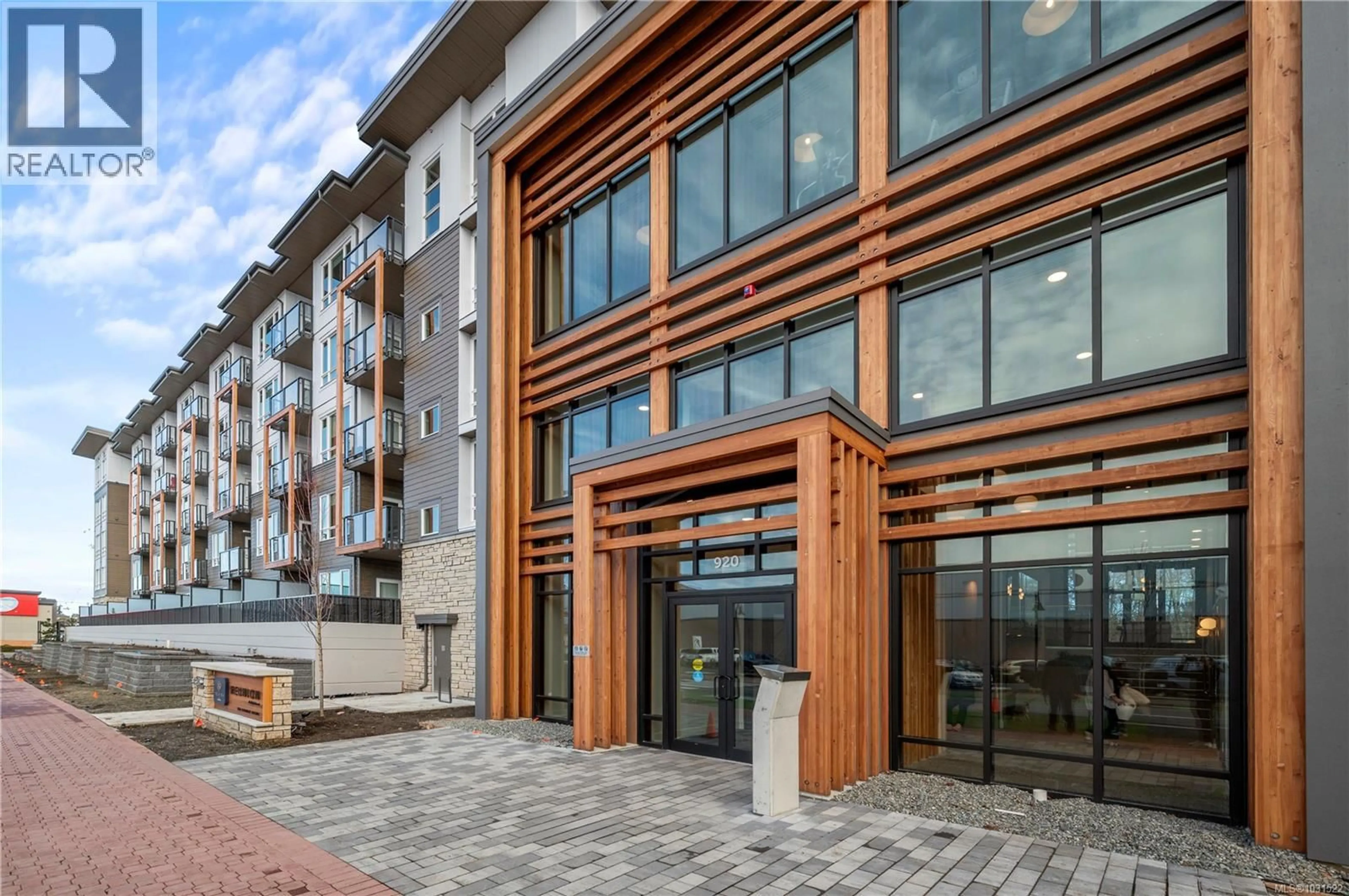 Patio, building for 542 - 920 REUNION AVENUE, Langford British Columbia V9B3Y7