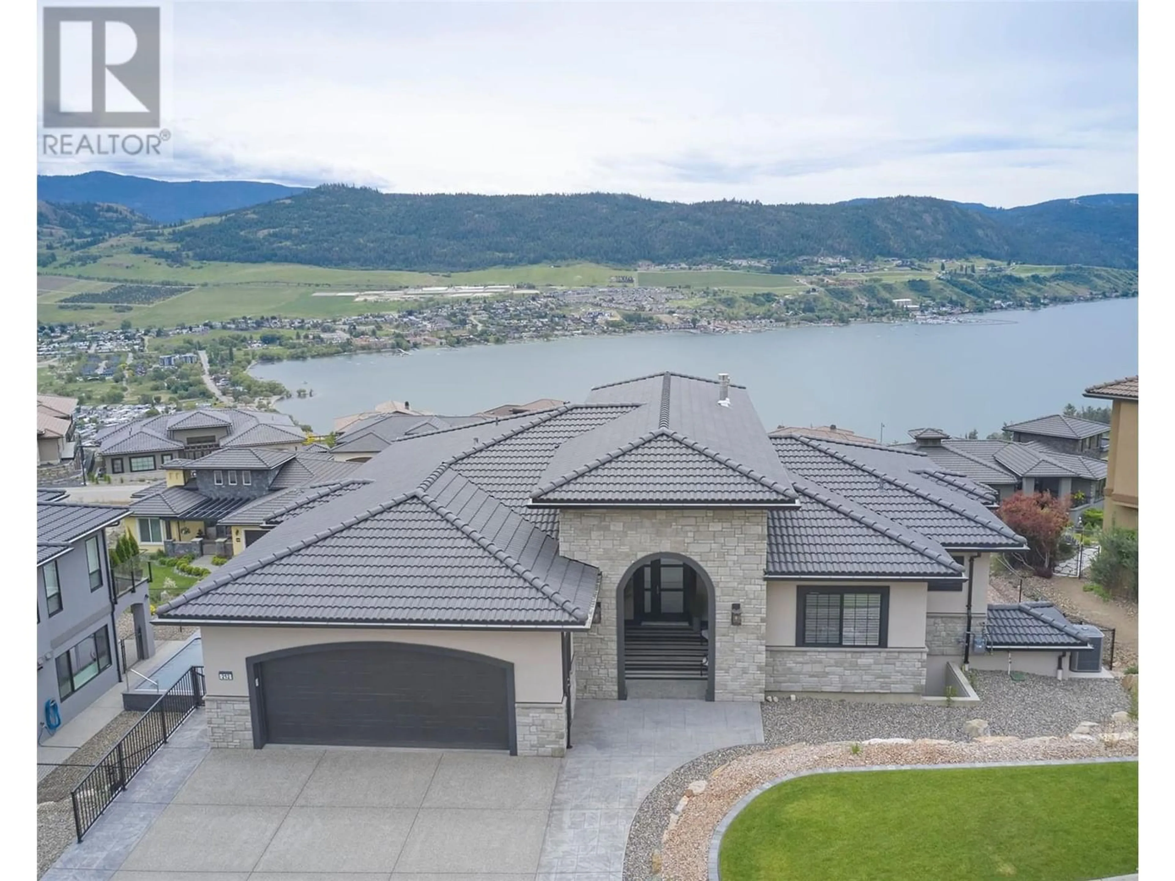 Frontside or backside of a home for 212 Silversage Ridge Lane, Vernon British Columbia V1H2J7