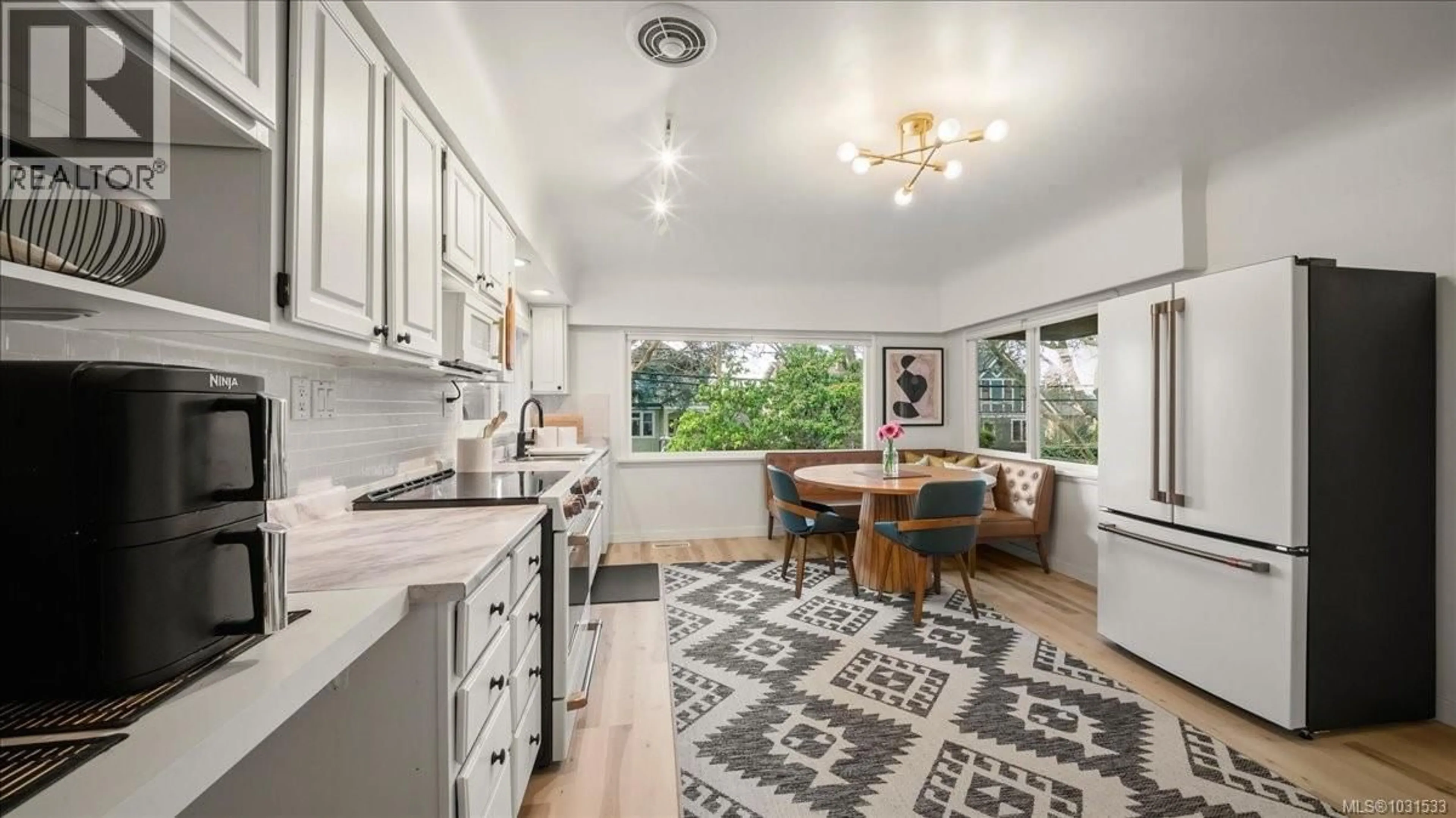 Open concept kitchen, ceramic/tile floor for 2360 CRANMORE ROAD, Oak Bay British Columbia V8V3K8