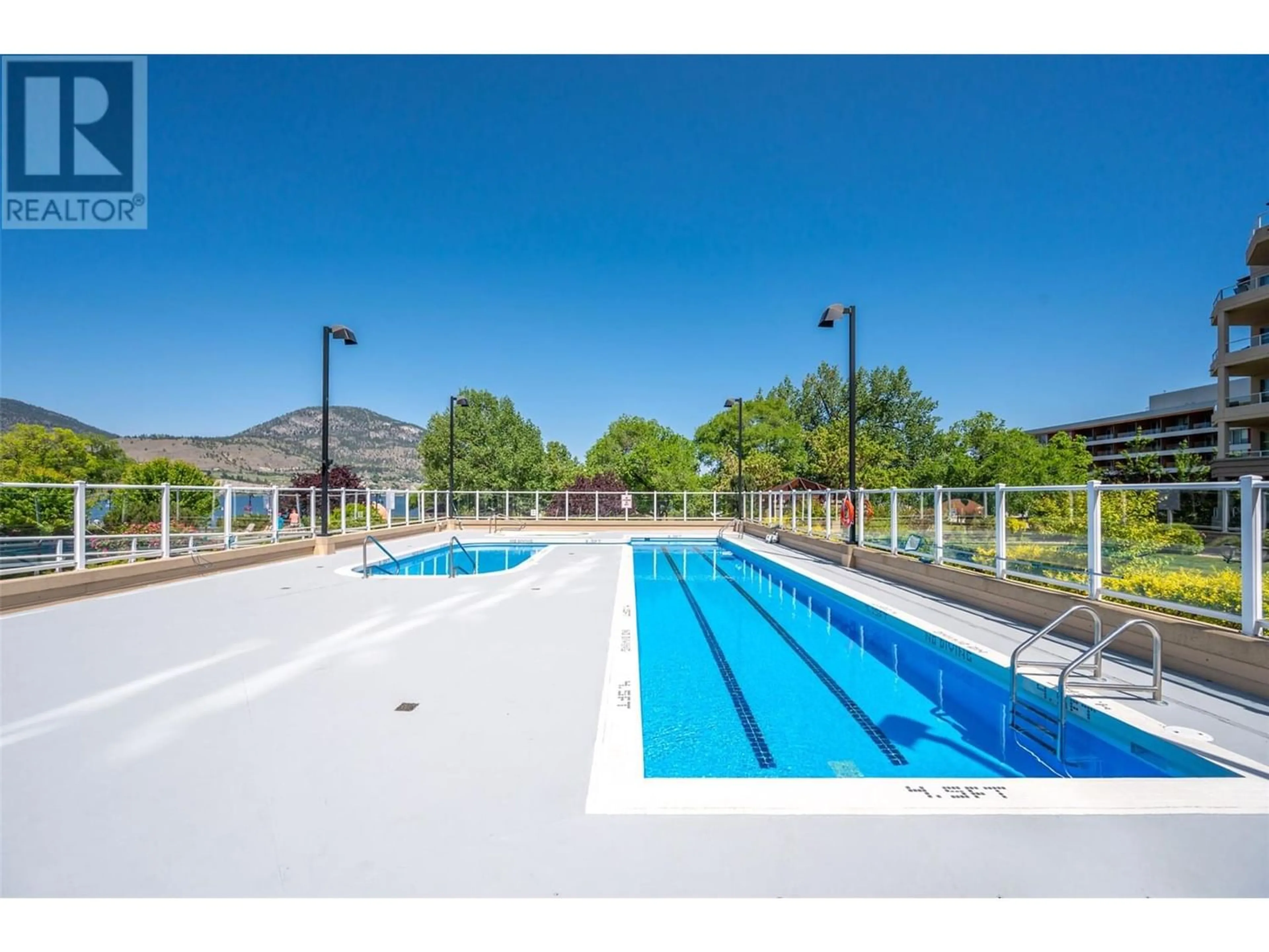 Indoor or outdoor pool for 75 MARTIN Street Unit# 806, Penticton British Columbia V2A5L3