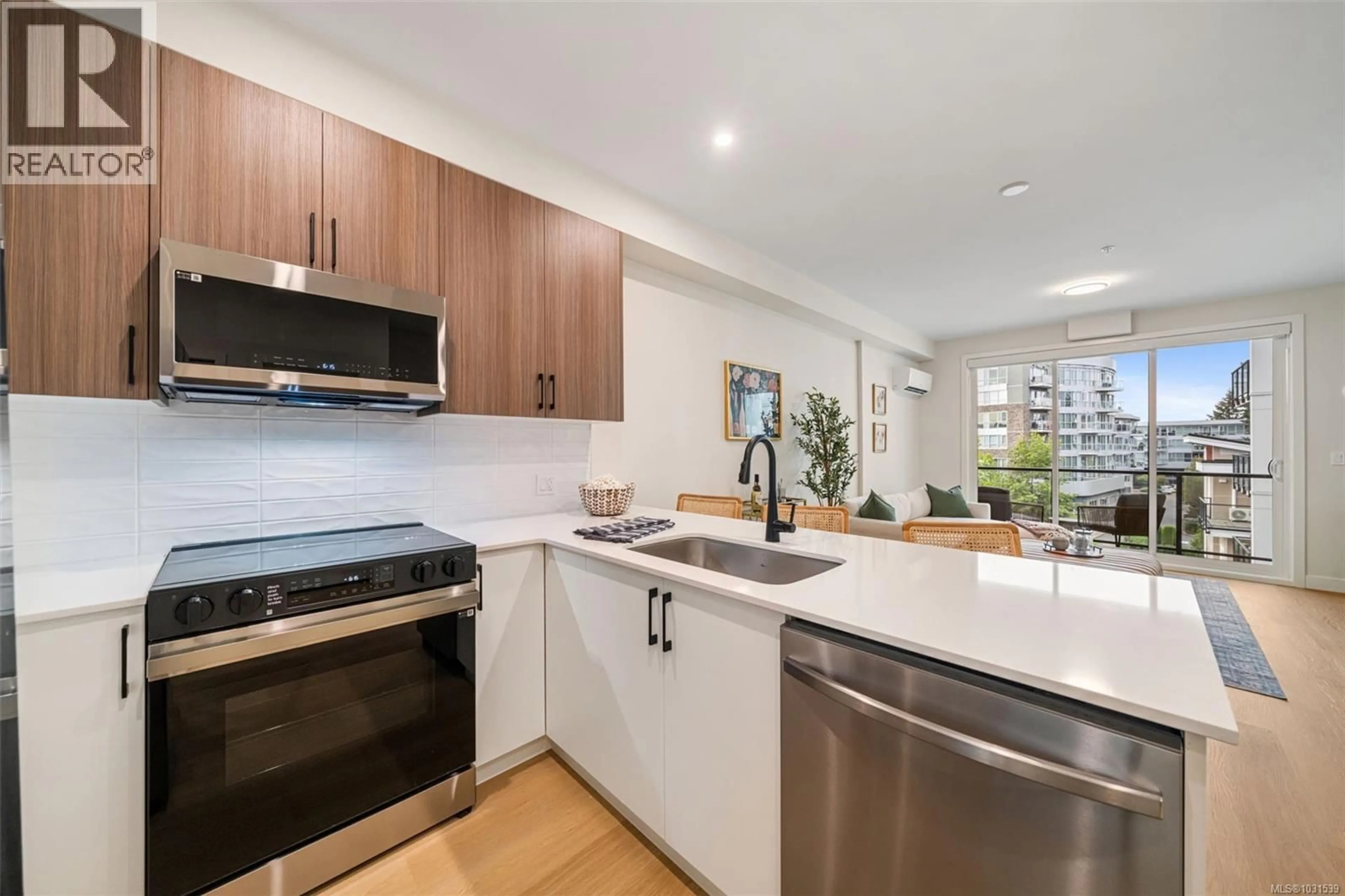 Standard kitchen, ceramic/tile floor for 408 - 2770 WINSTER ROAD, Langford British Columbia V0B7C7