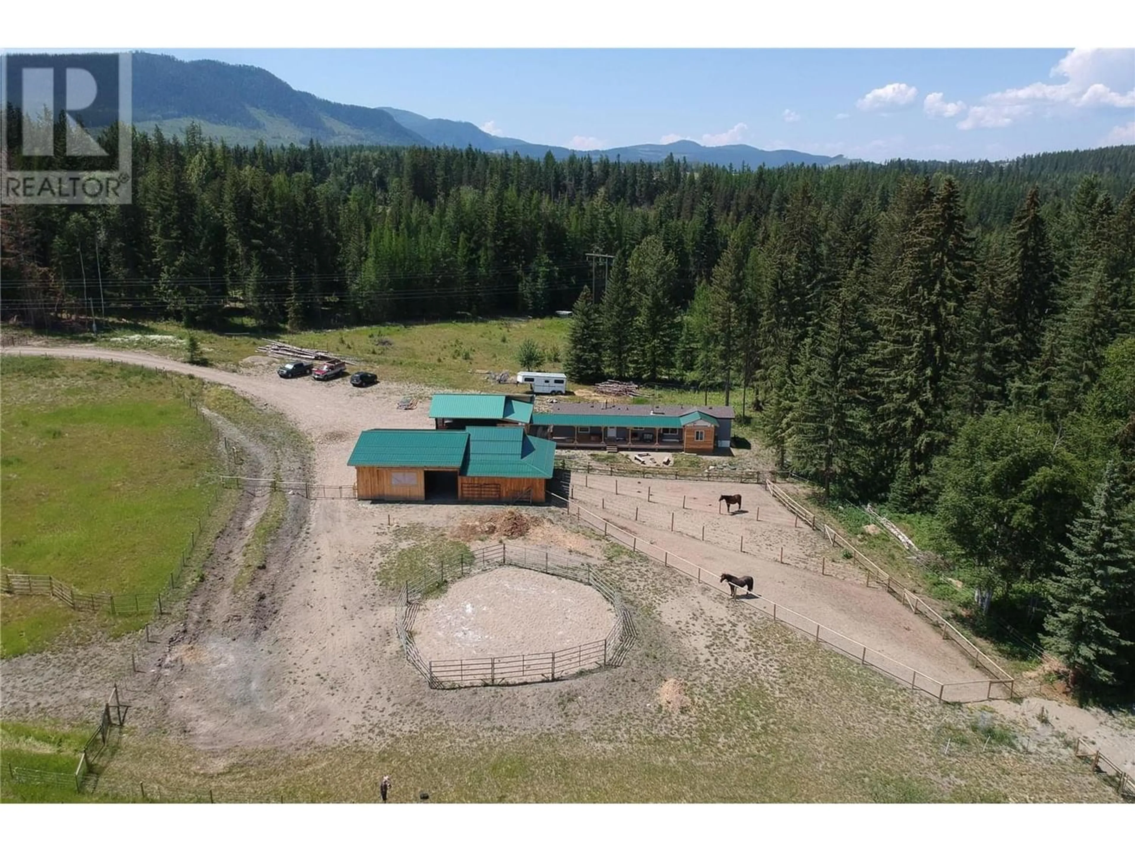 Outside view for 3201 Creighton Valley Road, Cherryville British Columbia V0E2G3