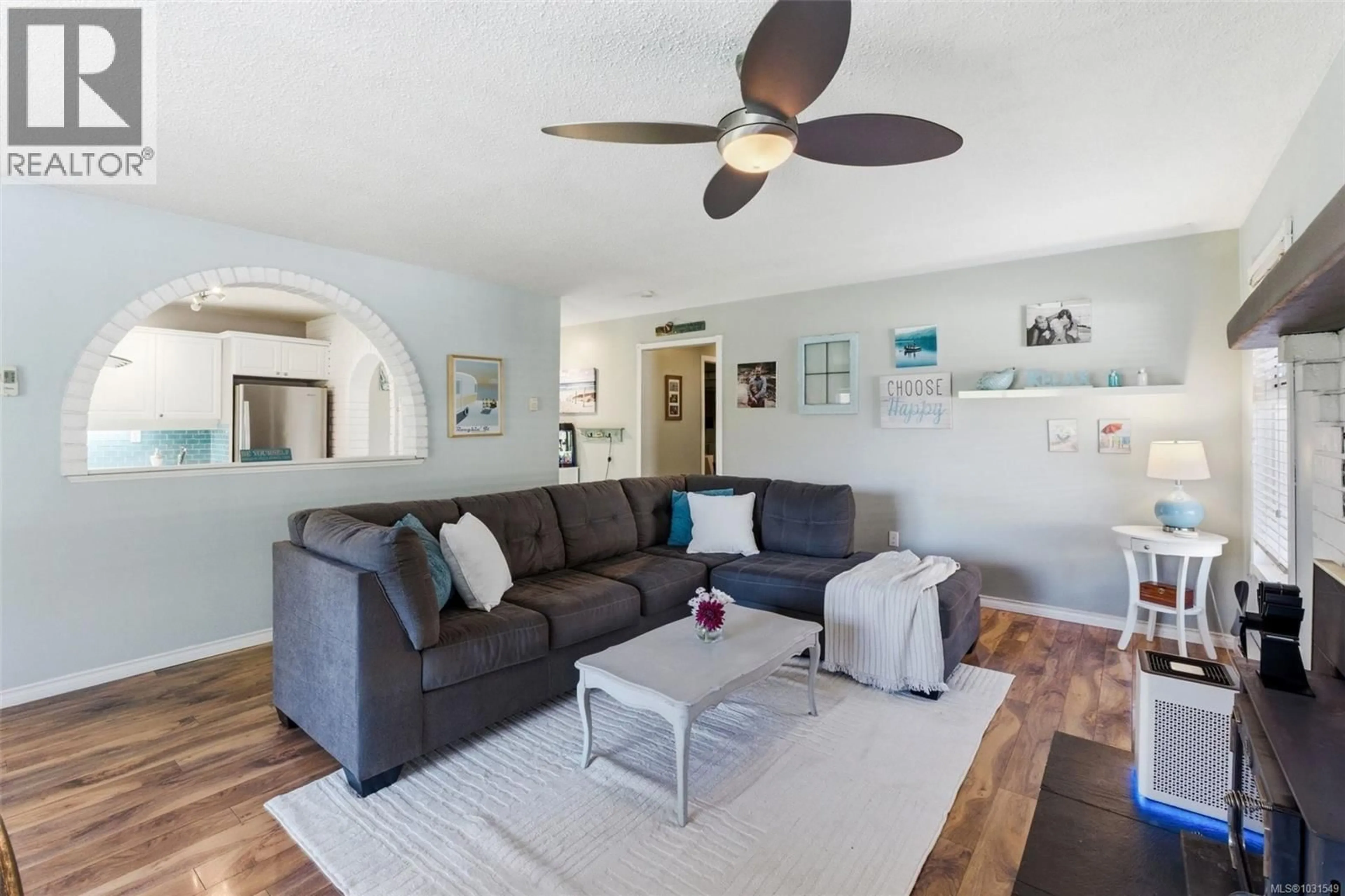 Living room with furniture, unknown for 6525 COUNTRY ROAD, Sooke British Columbia V9Z0W9