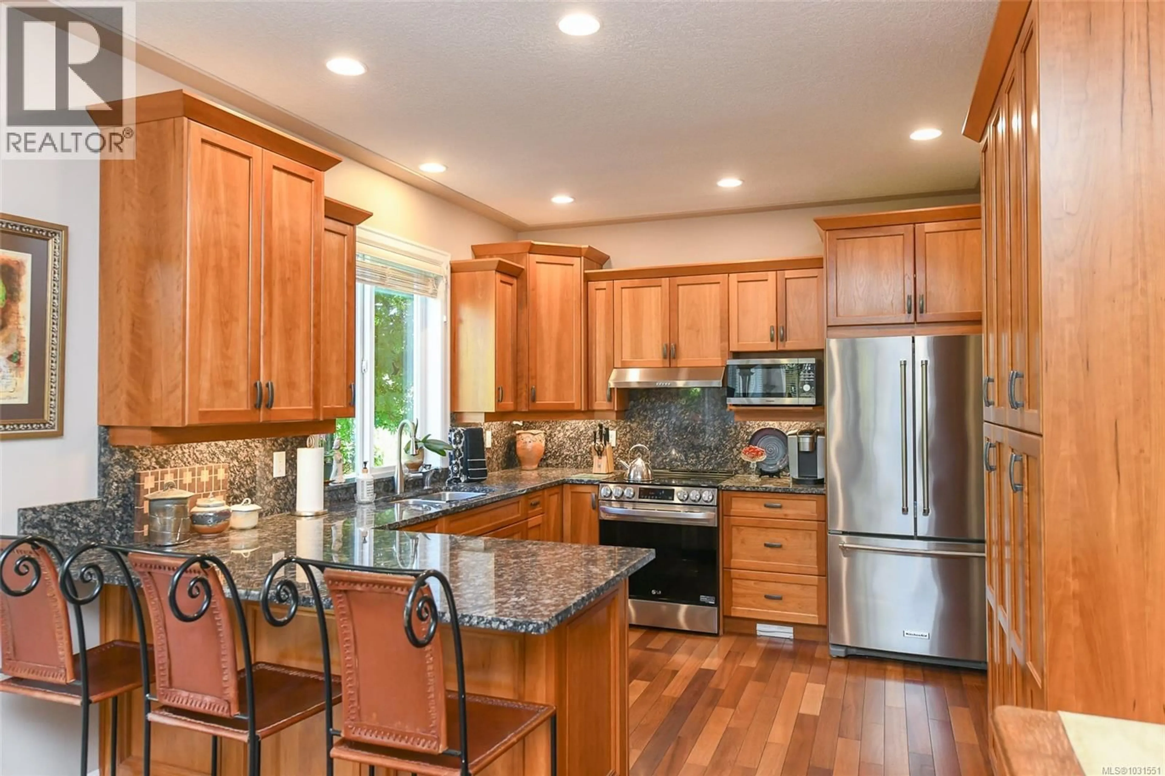 Open concept kitchen, unknown for 1790 YEW COURT, Comox British Columbia V9M2L6