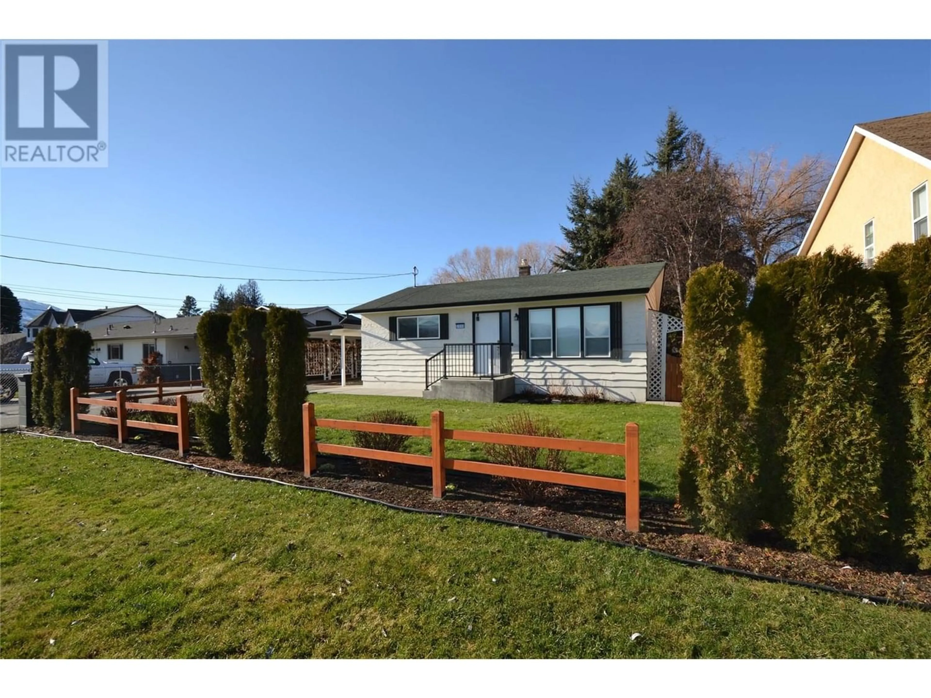 Fenced yard for 3990 Hitchner Road, Lakeview Heights British Columbia V4T2C9