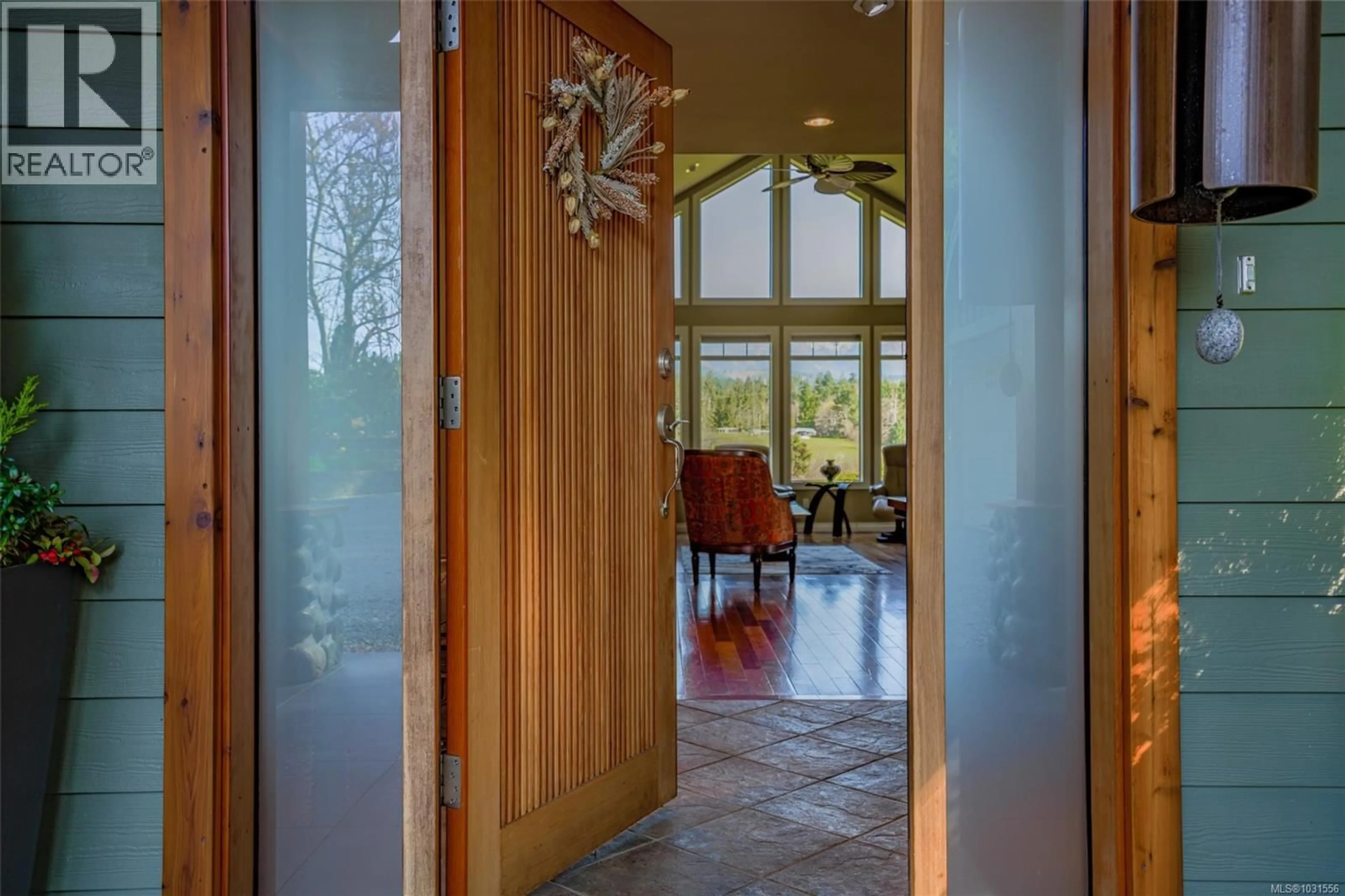 Indoor foyer for 3170 MOZART ROAD, Port Alberni British Columbia V9Y8R2