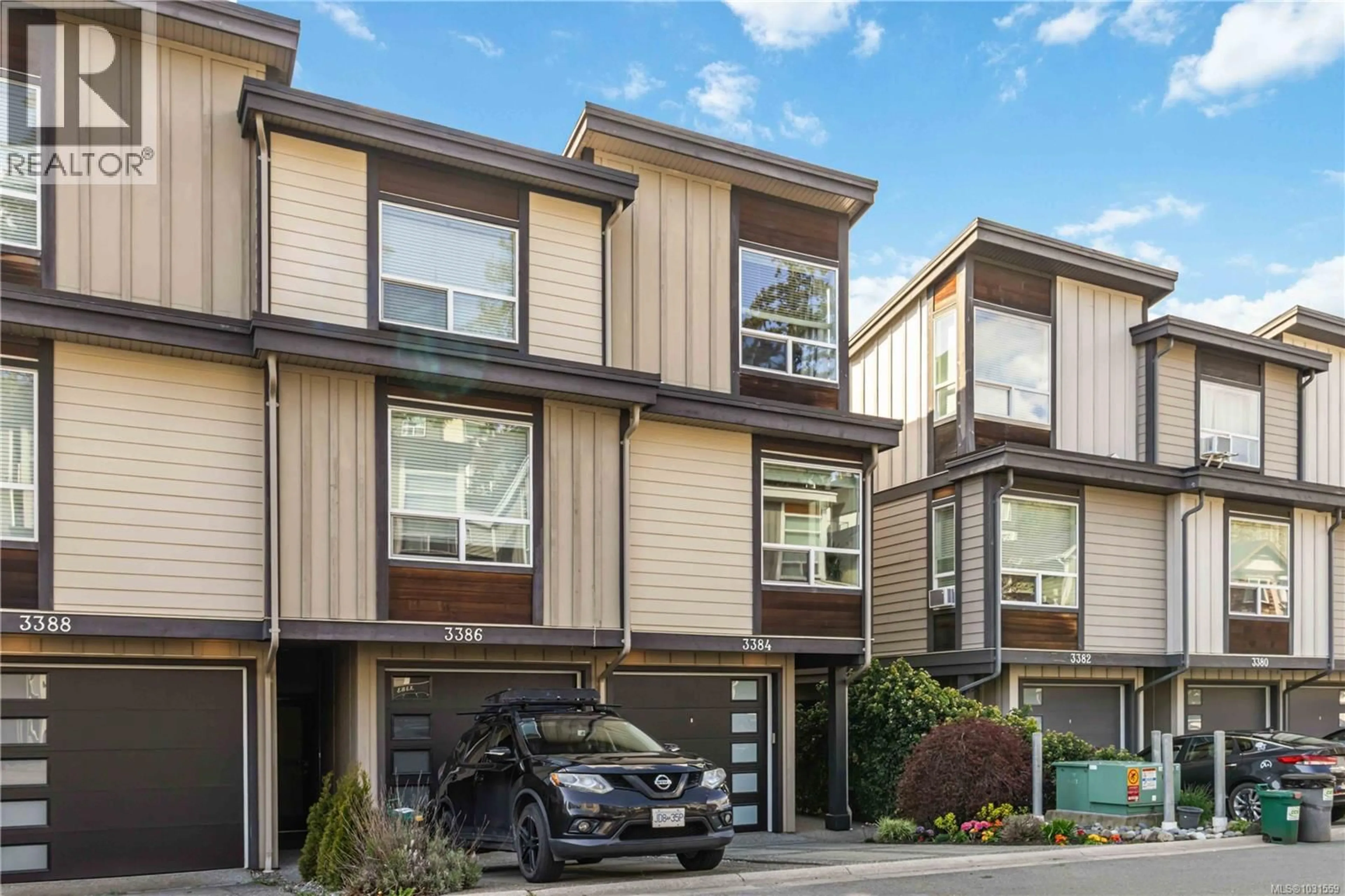 Home with vinyl exterior material, street for 3384 VISION WAY, Langford British Columbia V9C0E4