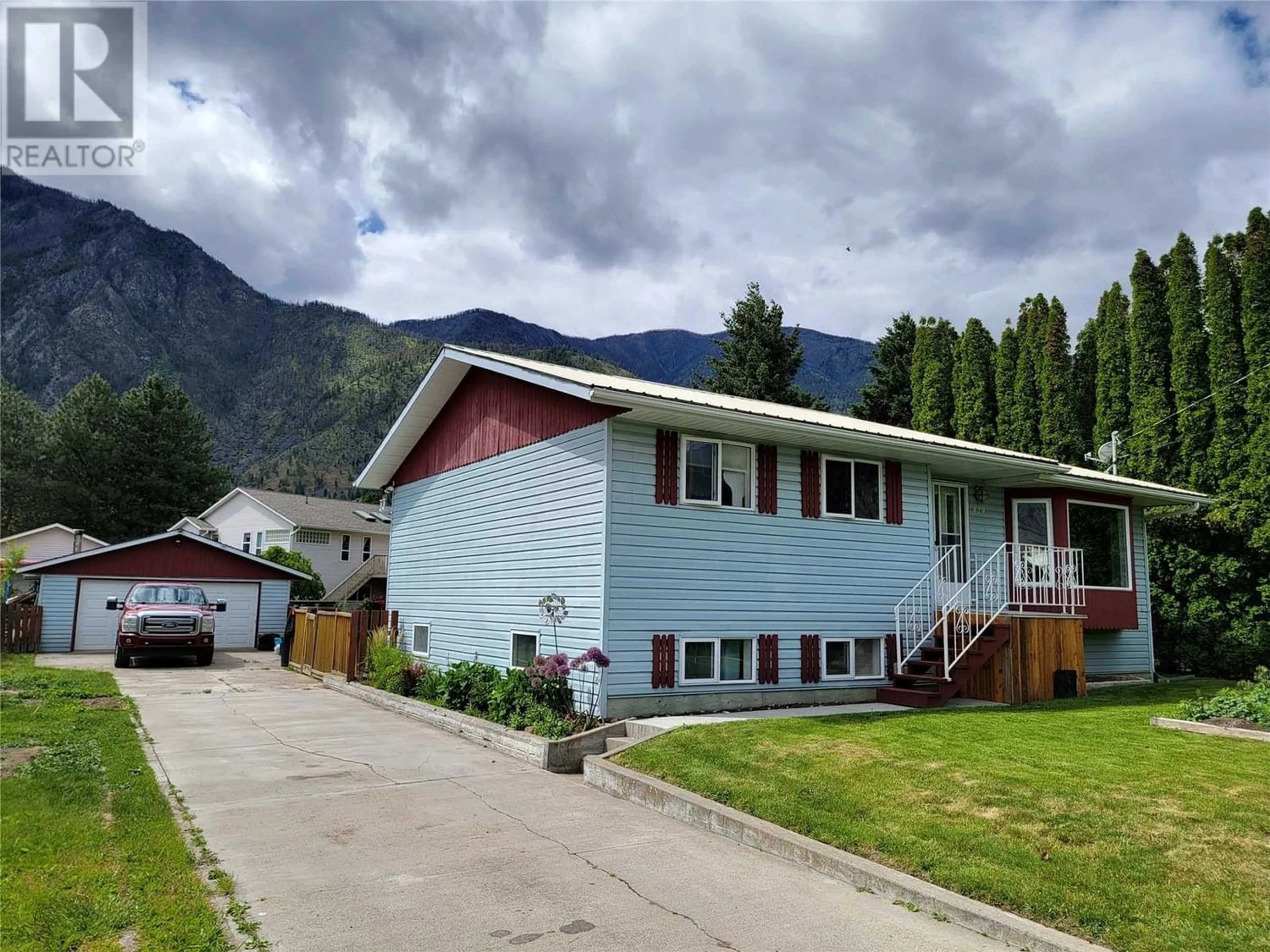 Frontside or backside of a home for 429 12th Avenue, Keremeos British Columbia V0X1N3