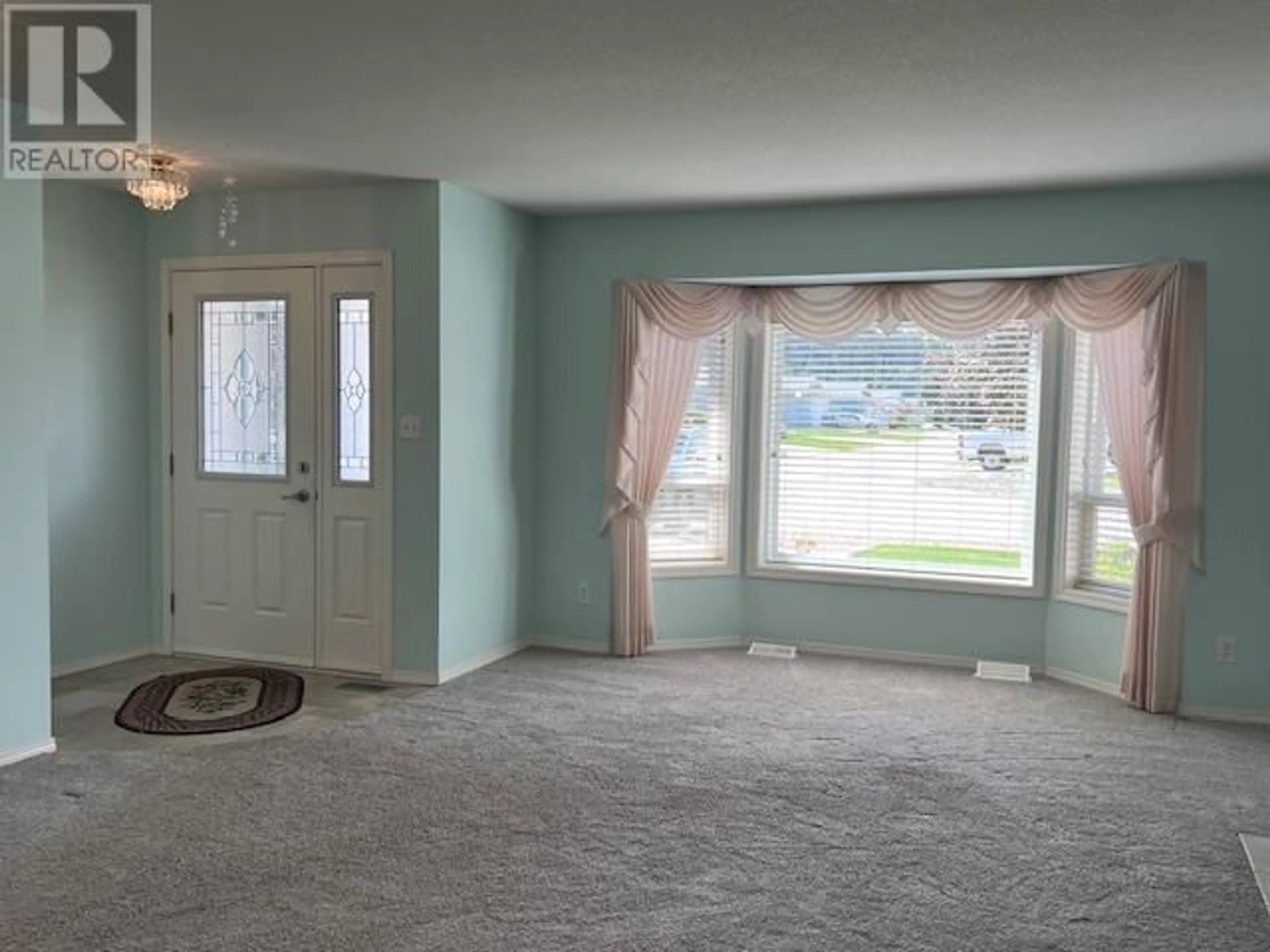 A pic of a room for 628 6th Avenue, Vernon British Columbia V1H1Z1