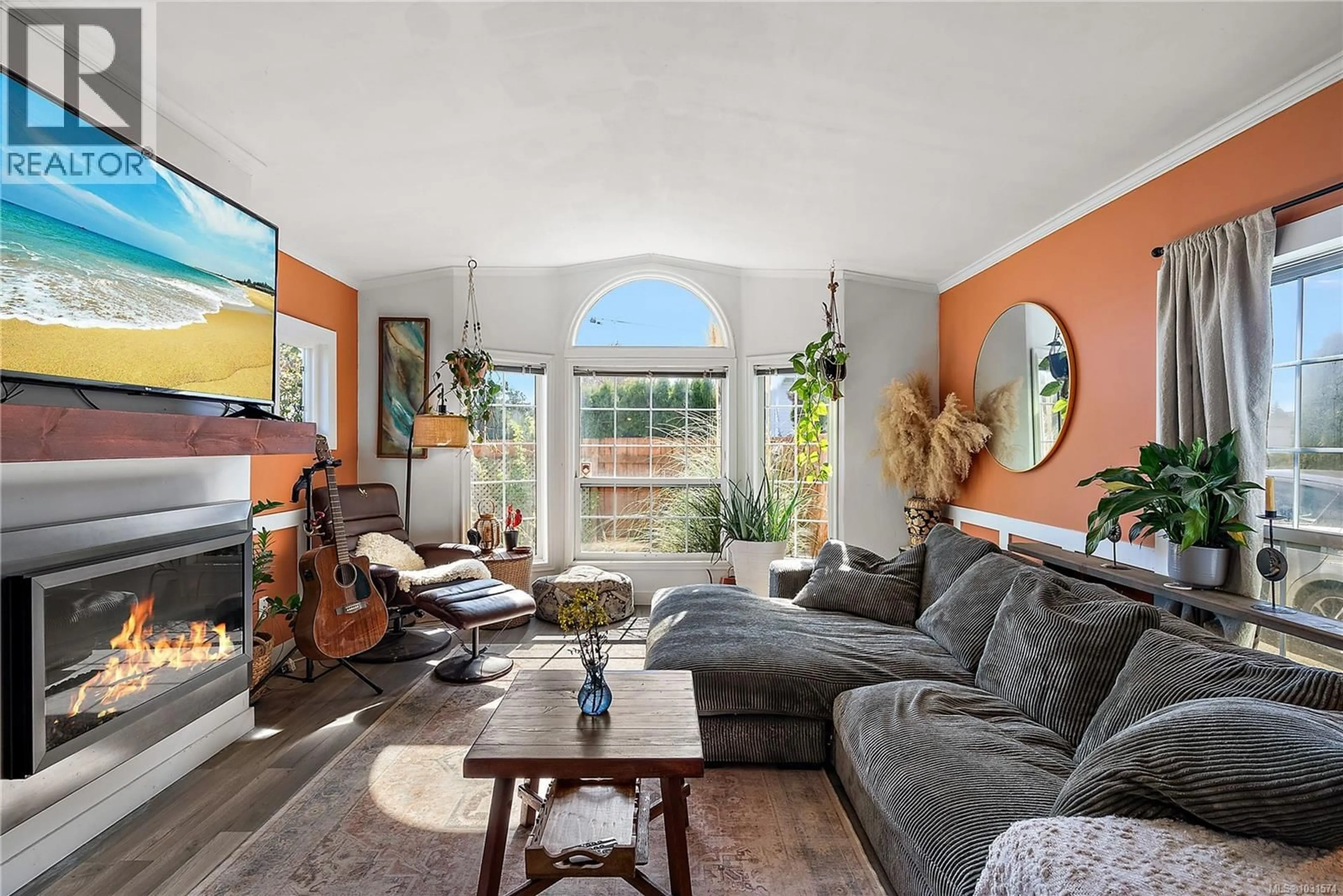 Living room with furniture, unknown for 21 - 1581 MIDDLE ROAD, View Royal British Columbia V9A0E4