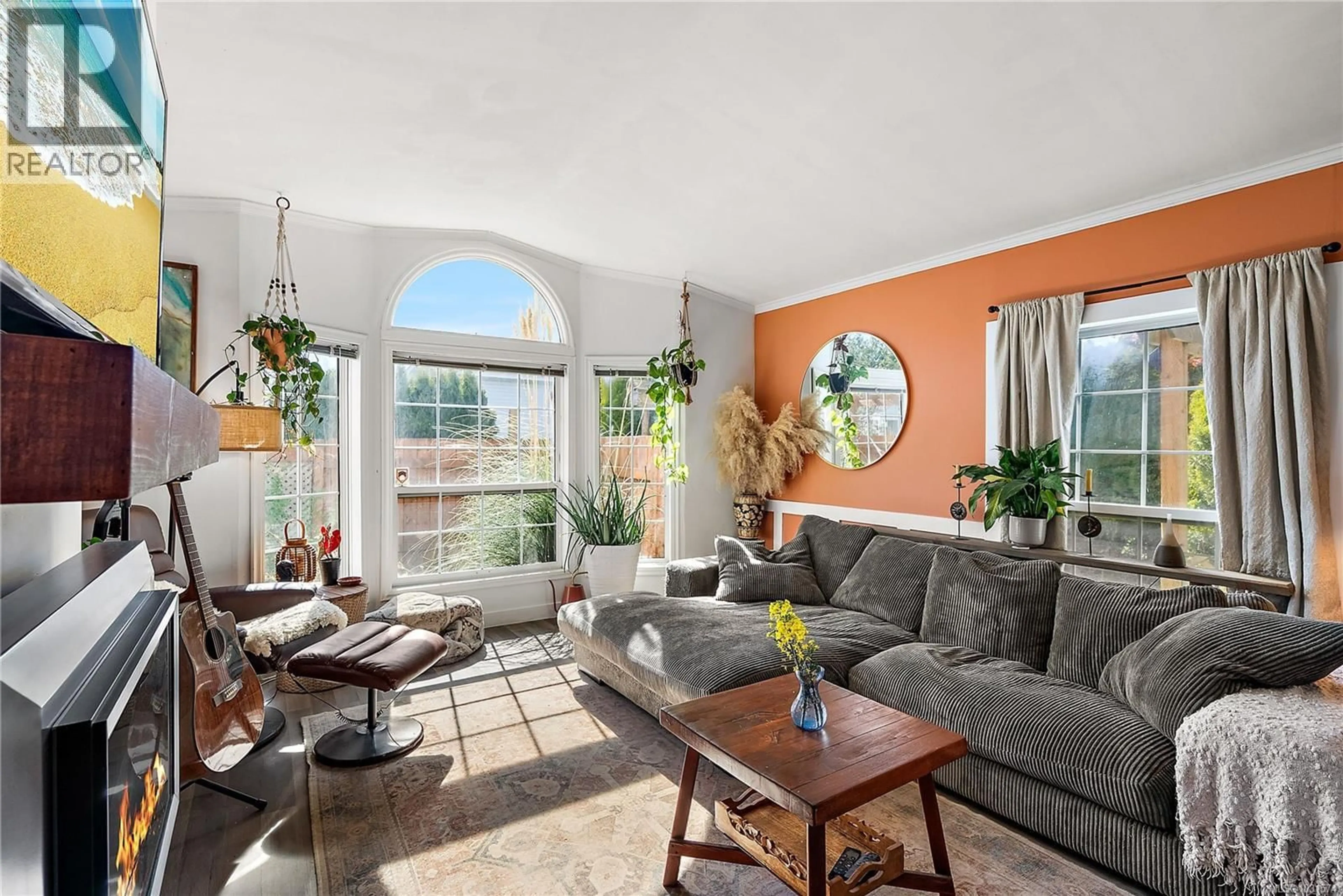 Living room with furniture, unknown for 21 - 1581 MIDDLE ROAD, View Royal British Columbia V9A0E4