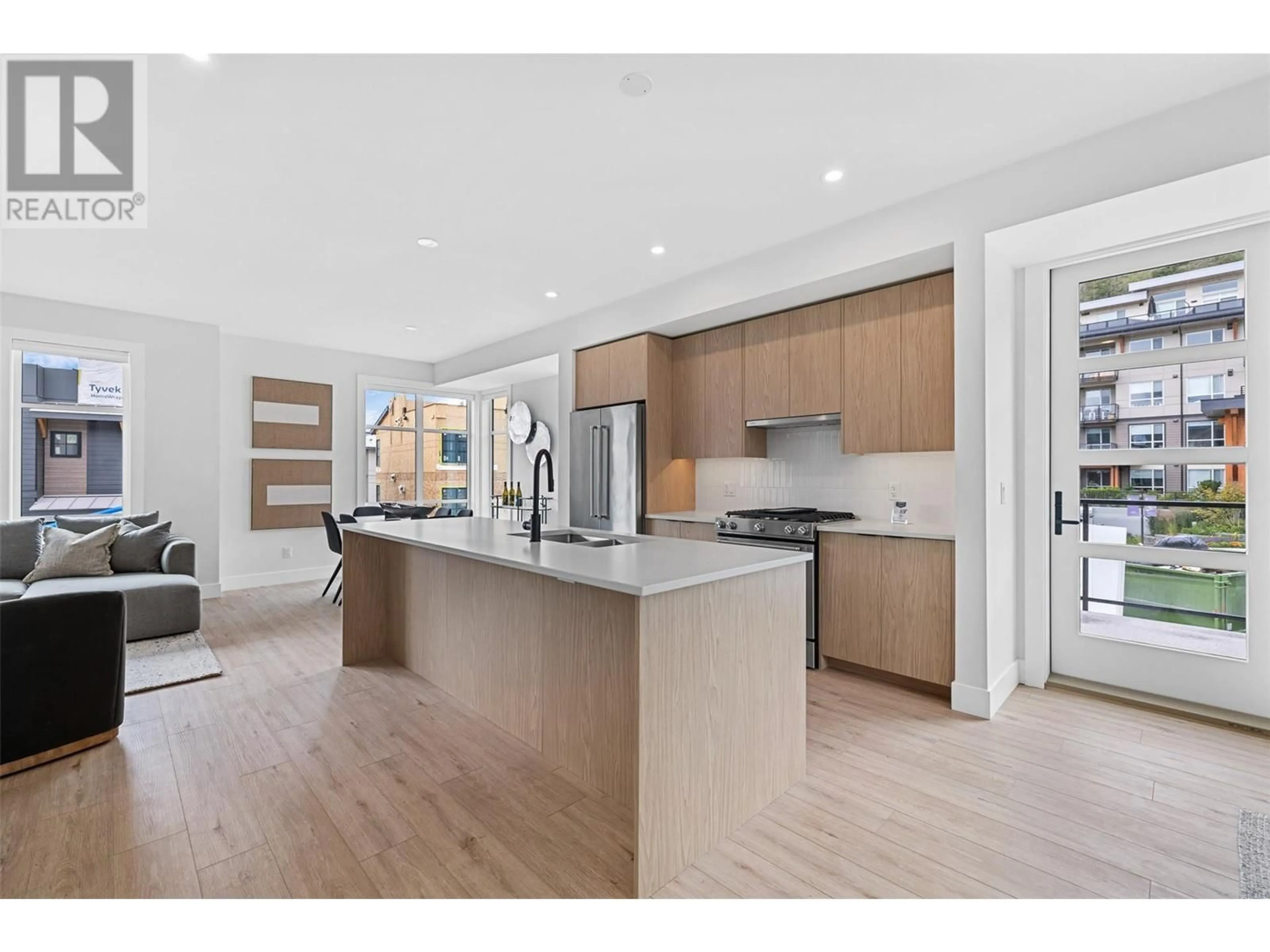 Open concept kitchen, unknown for 101 - 1455 CARA GLEN COURT, Kelowna British Columbia V1V2J1