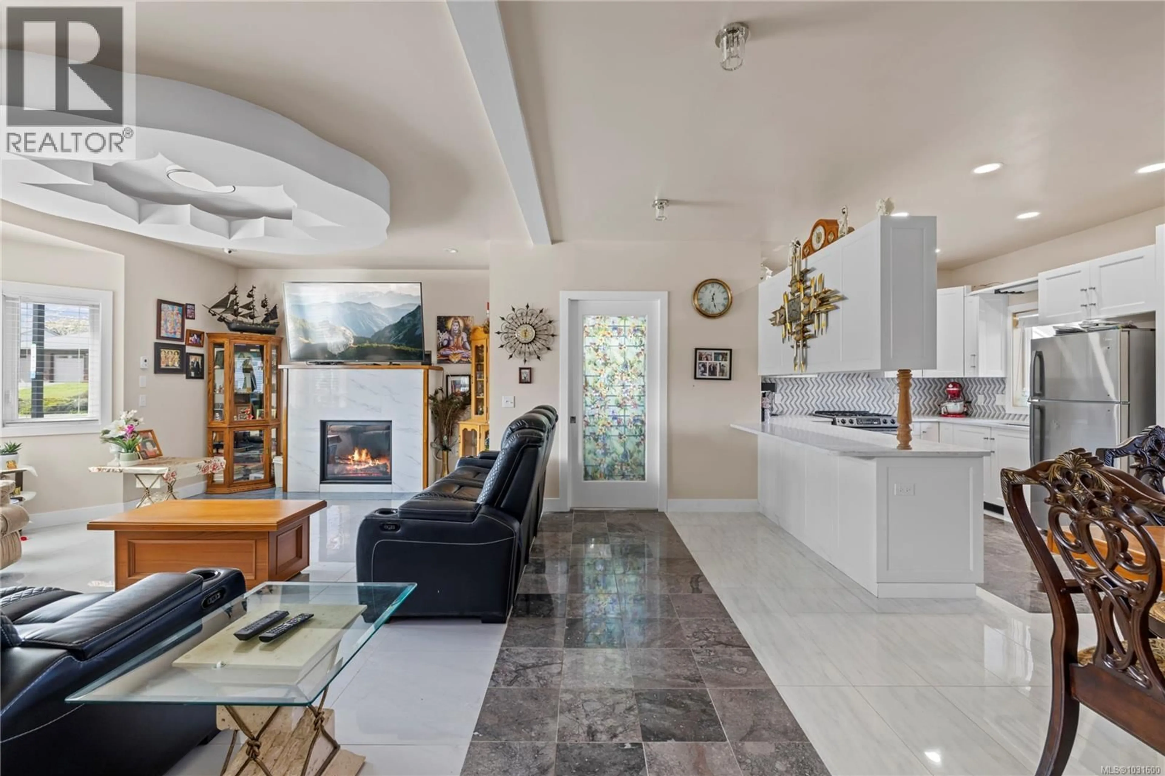 Open concept kitchen, ceramic/tile floor for 787 STANHOPE ROAD, Parksville British Columbia V9P0C7