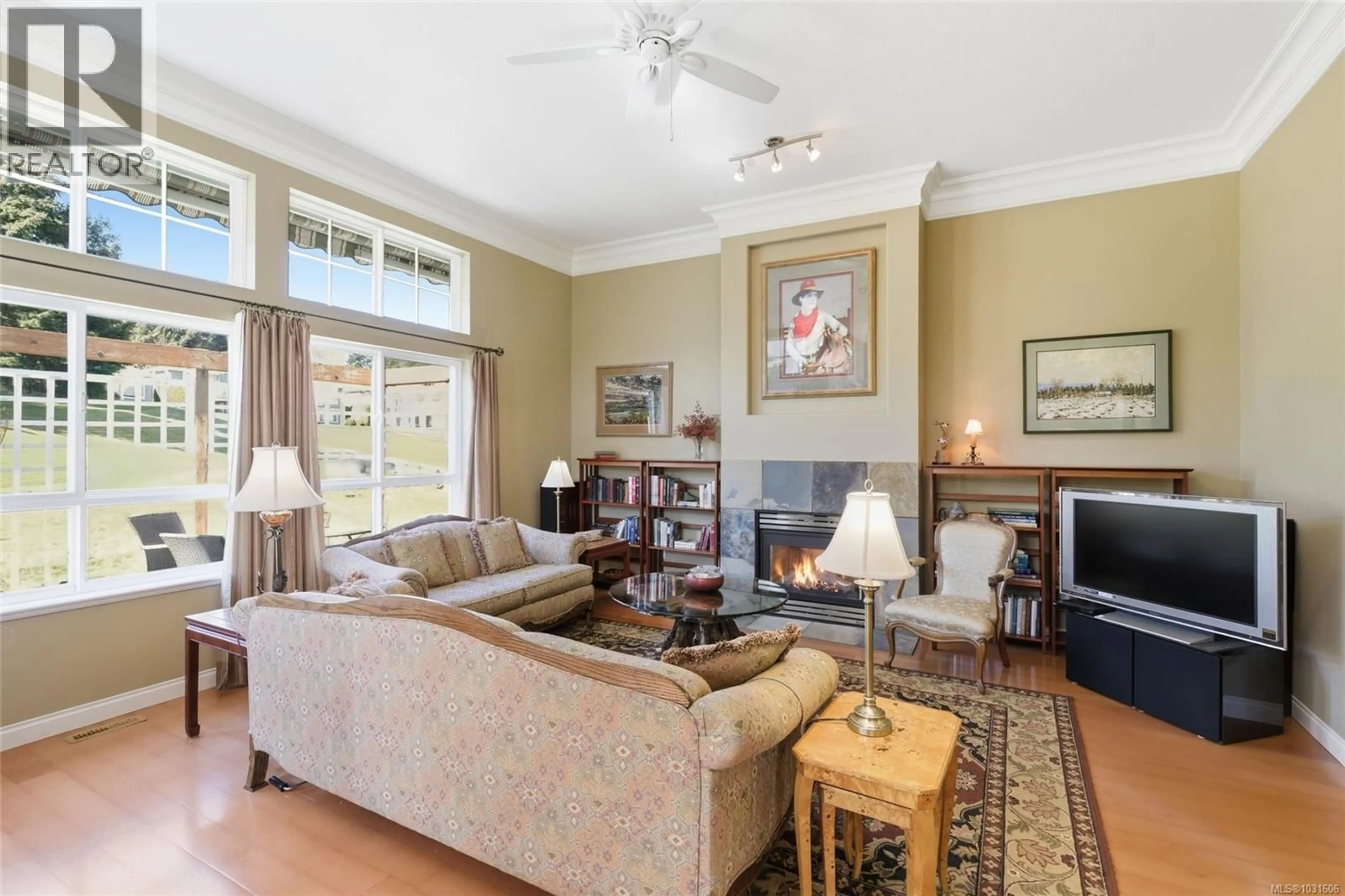 Living room with furniture, unknown for 1386 GABRIOLA DRIVE, Parksville British Columbia V9P2T5