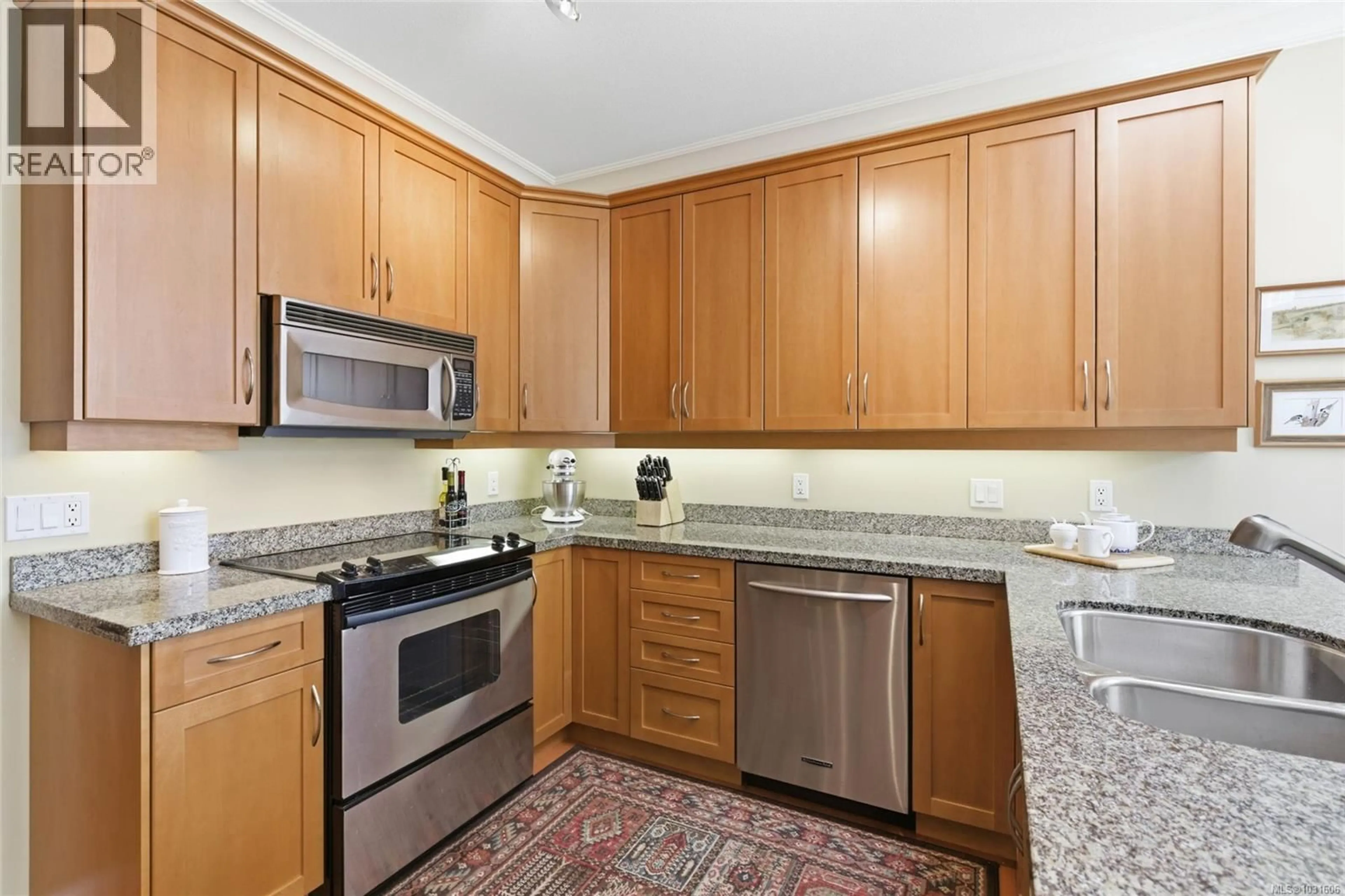 Standard kitchen, unknown for 1386 GABRIOLA DRIVE, Parksville British Columbia V9P2T5