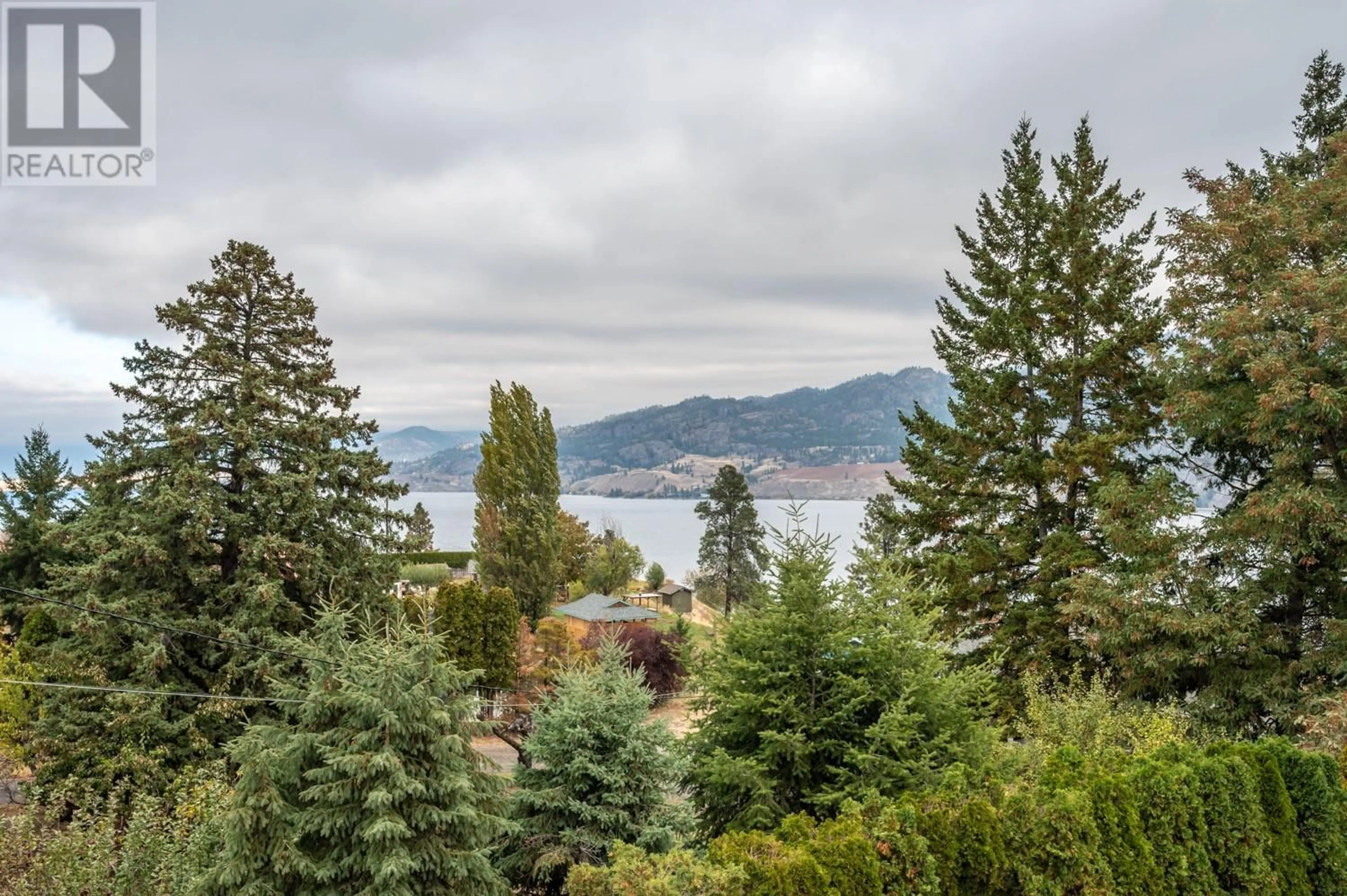 Lakeview for 676 PINEVIEW Drive, Kaleden British Columbia V0H1K0