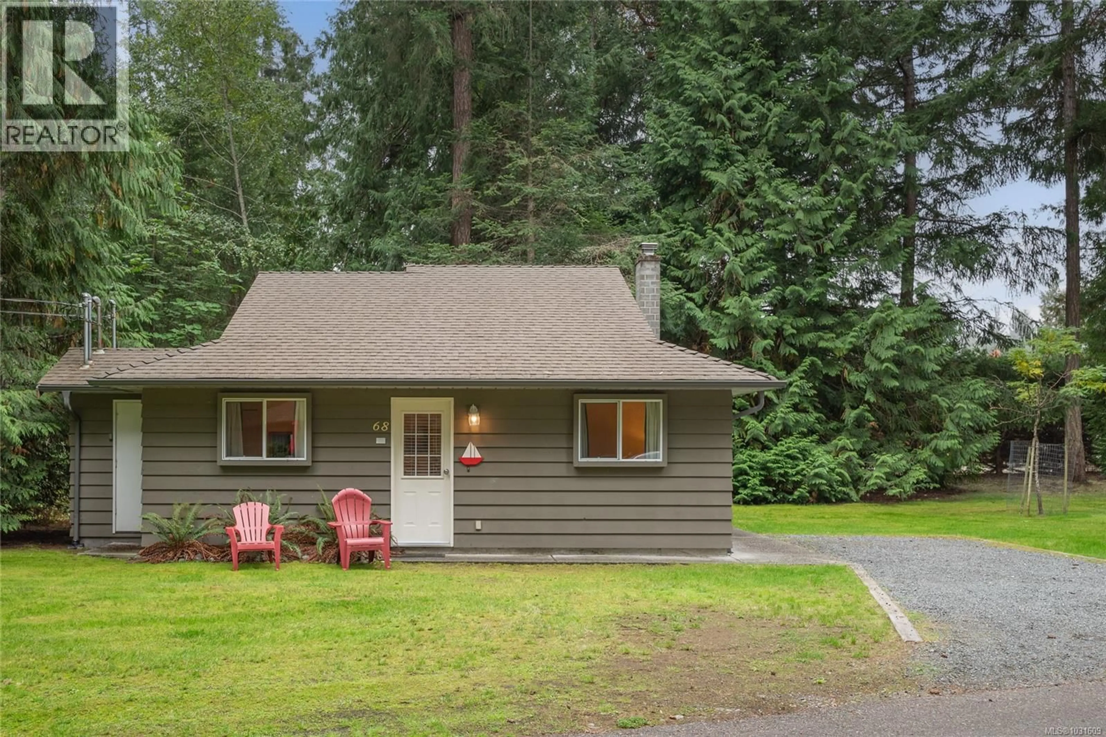 Home with vinyl exterior material, street for 68 - 1051 RESORT DRIVE, Parksville British Columbia V9T4V5