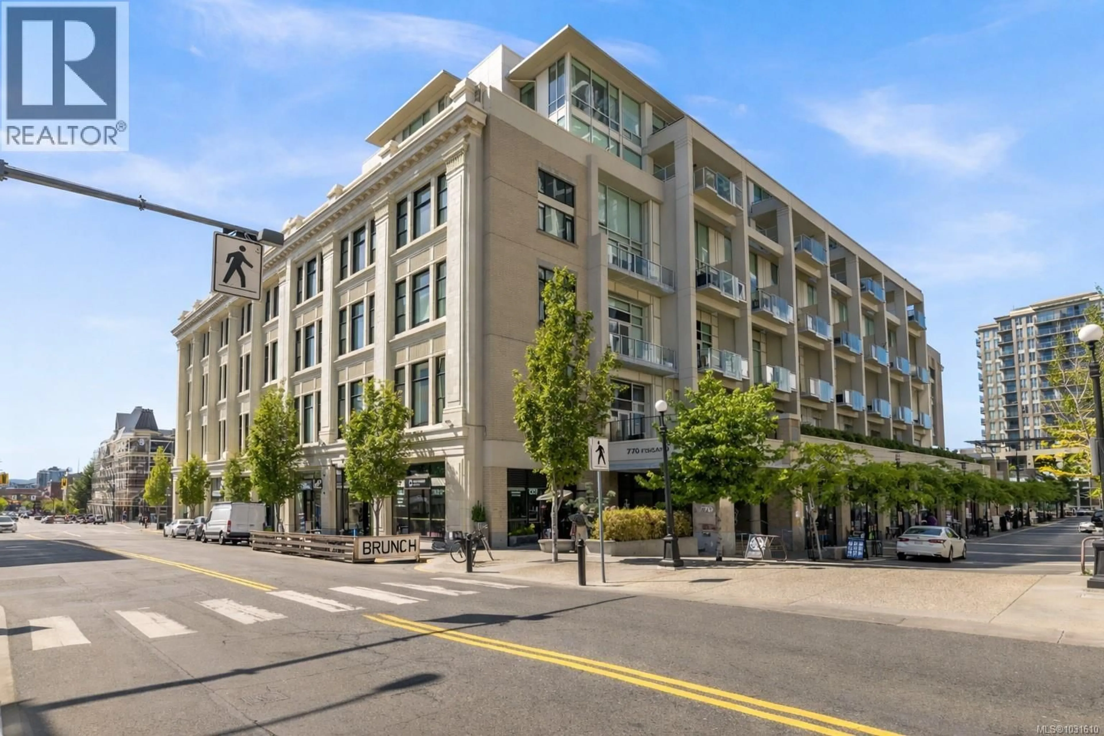 Patio, building for 304 - 770 FISGARD STREET, Victoria British Columbia V8W0B8