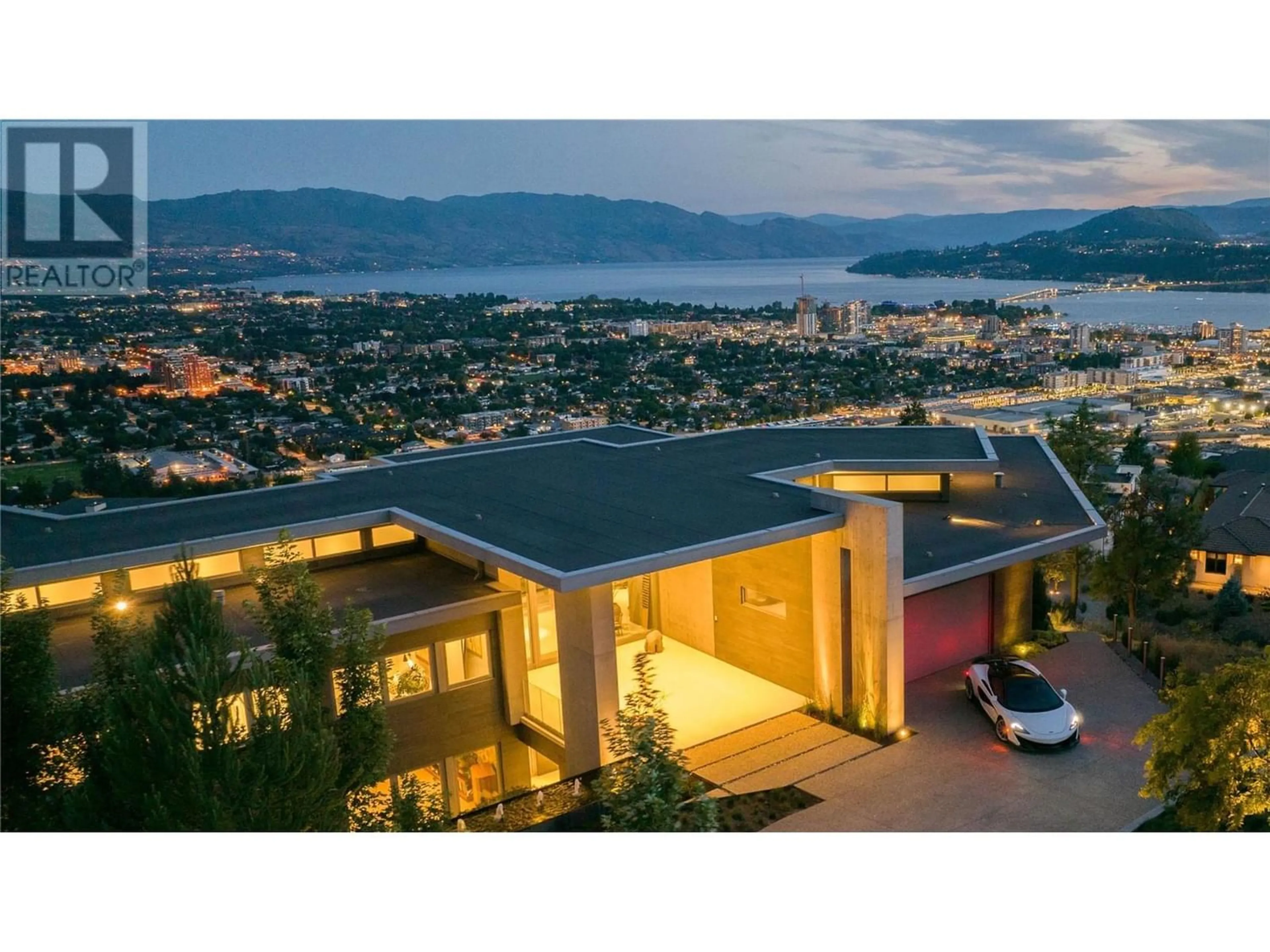 A pic from exterior of the house or condo for 764 Rockcliffe Place, Kelowna British Columbia V1V2Y3