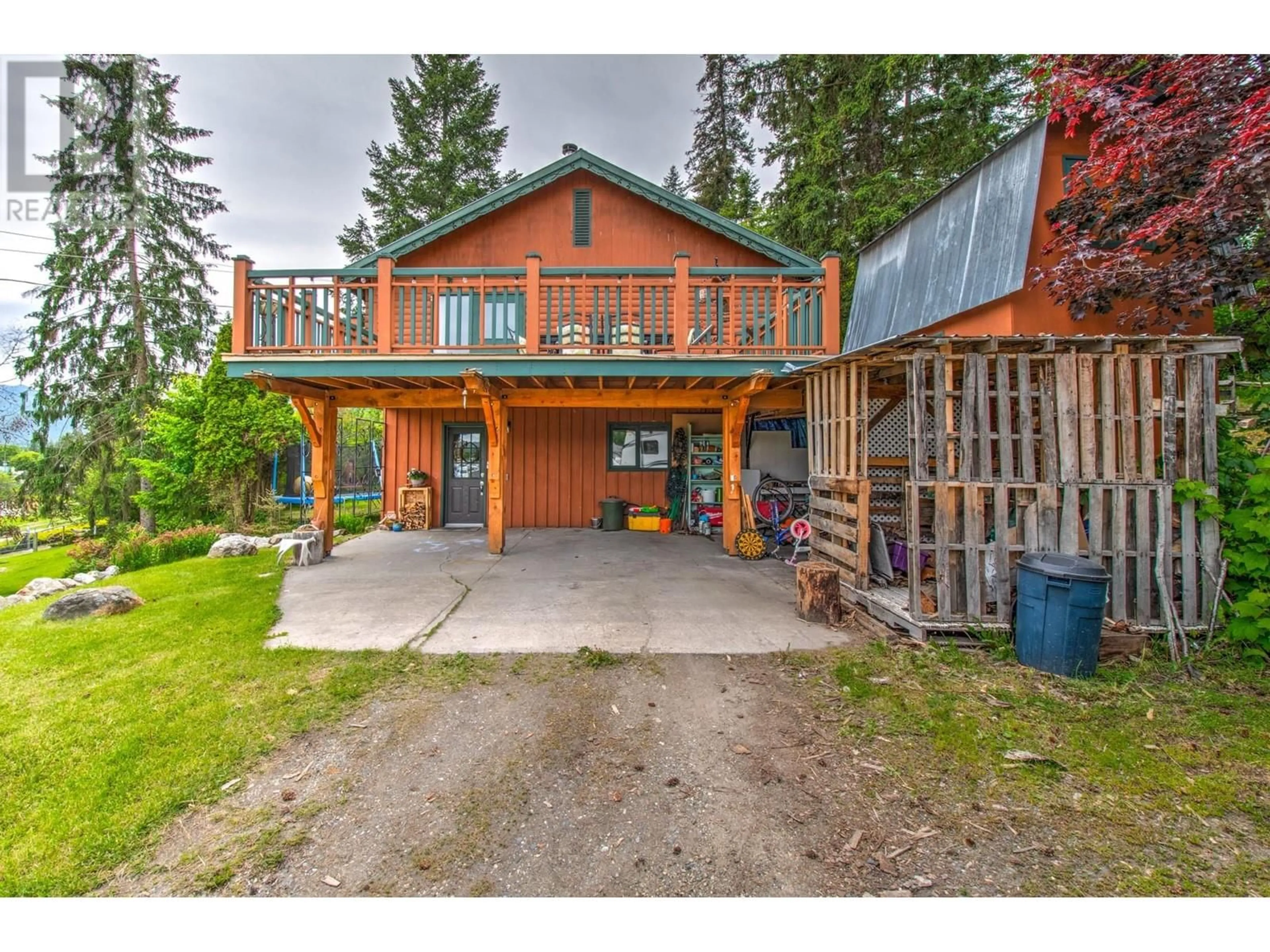Cottage for 2550 Shuswap Avenue, Lumby British Columbia V0E2G0