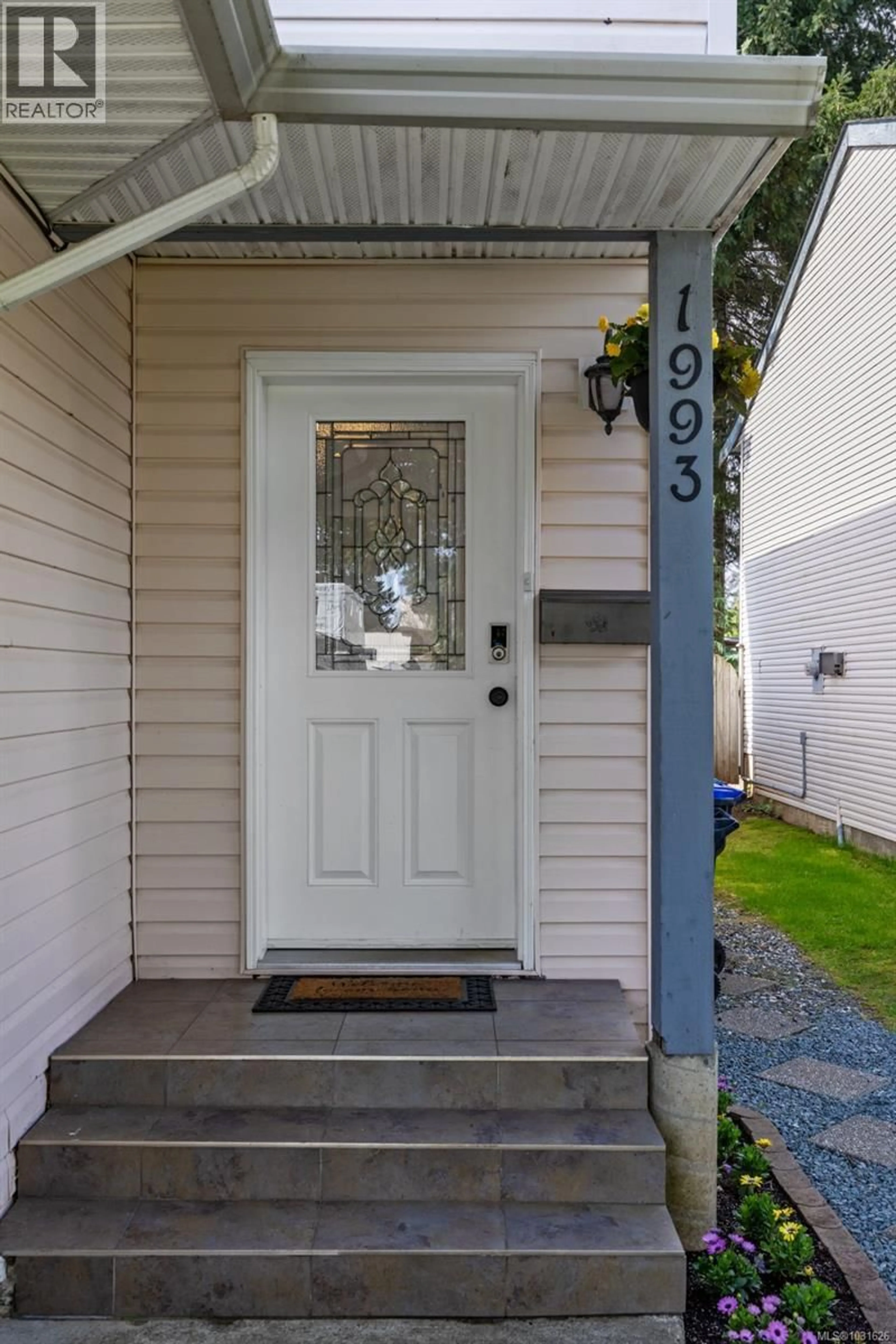 Unknown for B - 1993 CHOQUETTE PLACE, Courtenay British Columbia V9N8Y3