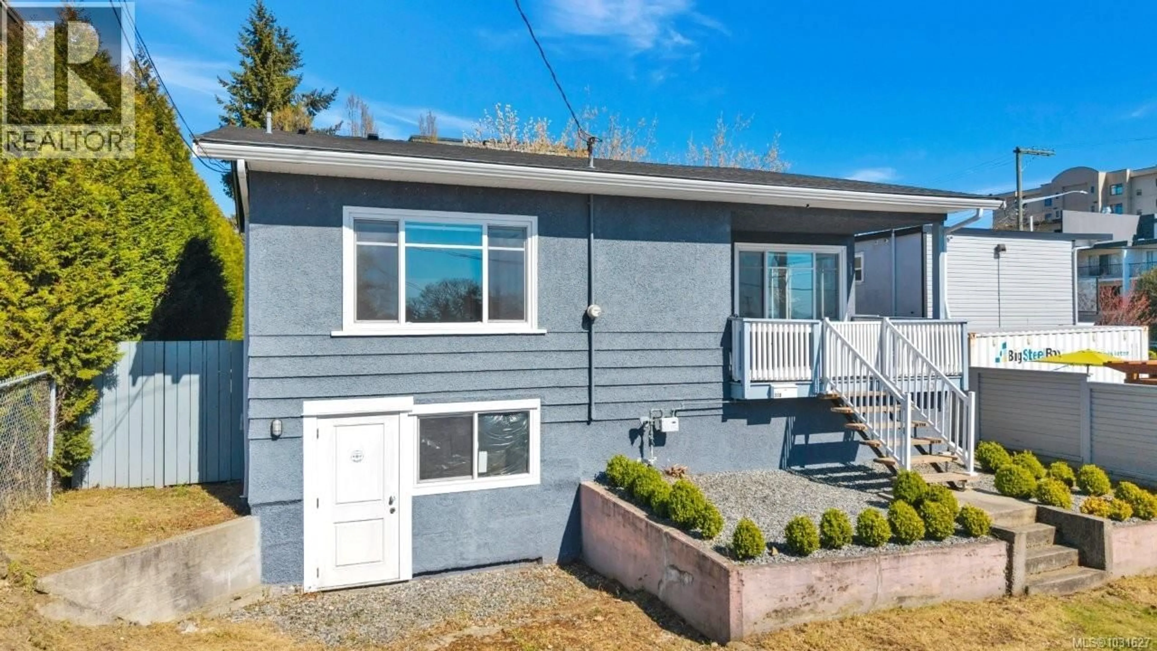 Home with vinyl exterior material, unknown for 310 MOUNT BENSON STREET, Nanaimo British Columbia V9S1B6