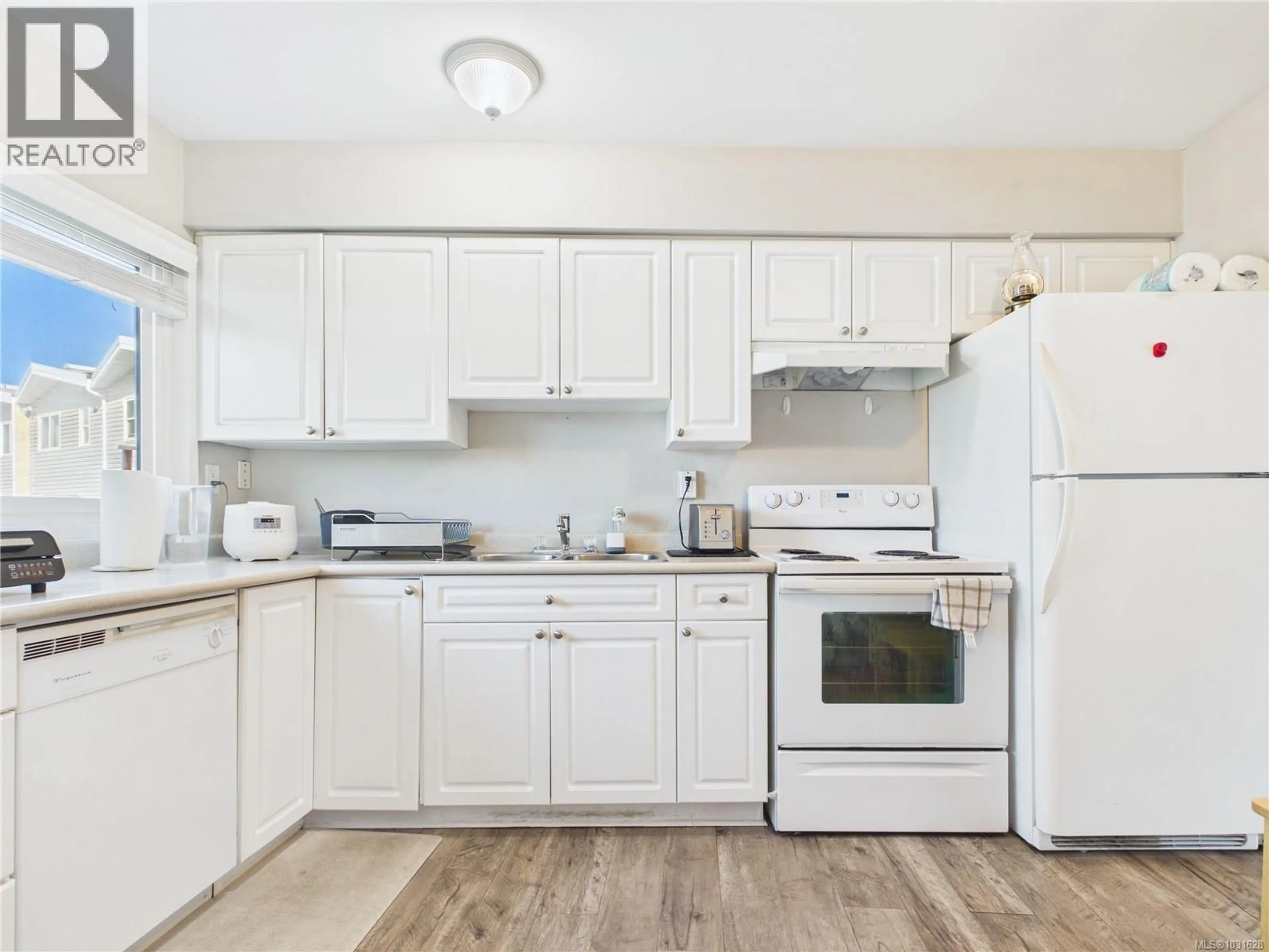 Standard kitchen, unknown for 48 - 4110 KENDALL AVENUE, Port Alberni British Columbia V9Y5J1