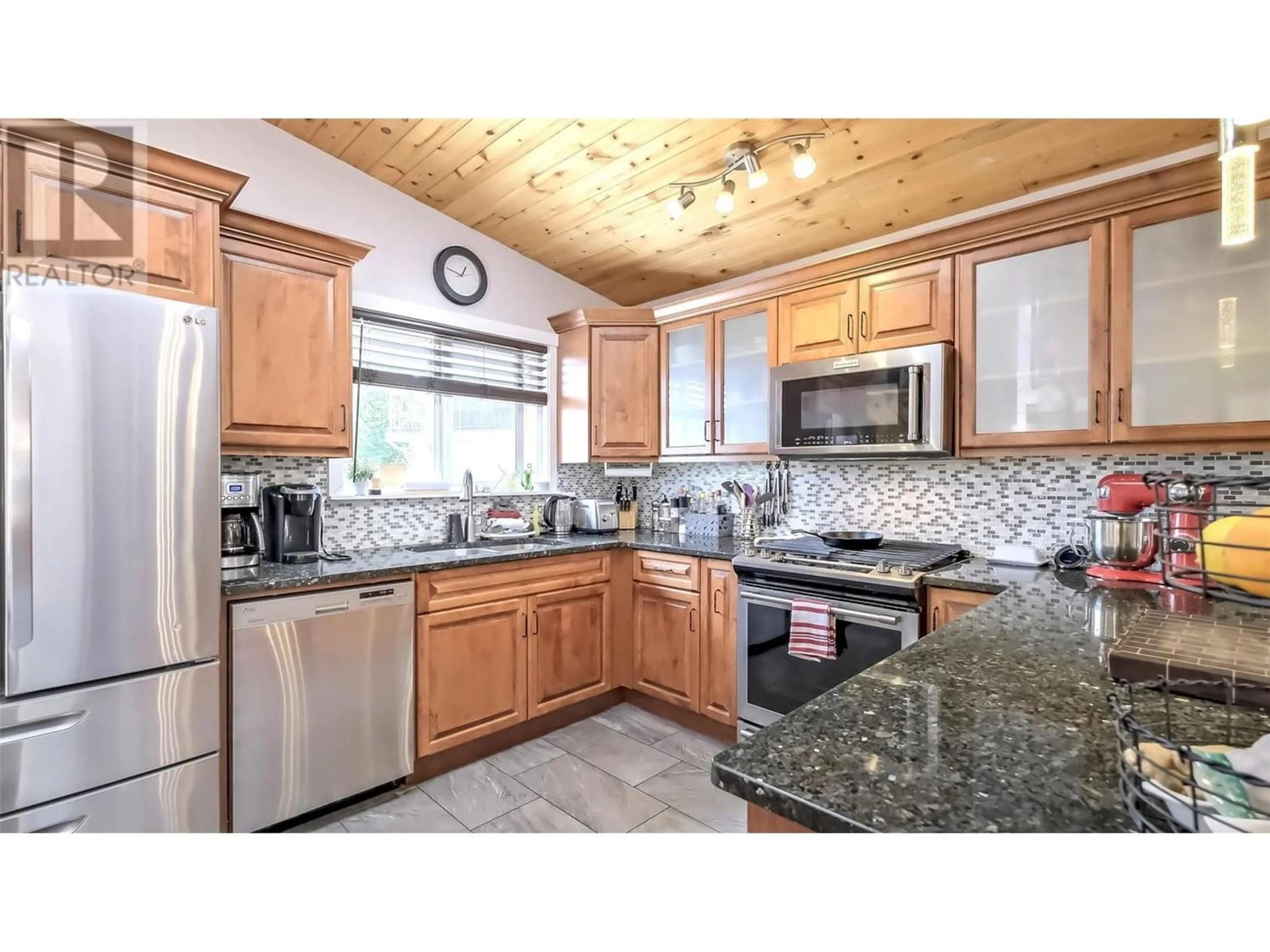 Kitchen for 12821 Schaeffer Crescent, Summerland British Columbia V0H1Z4