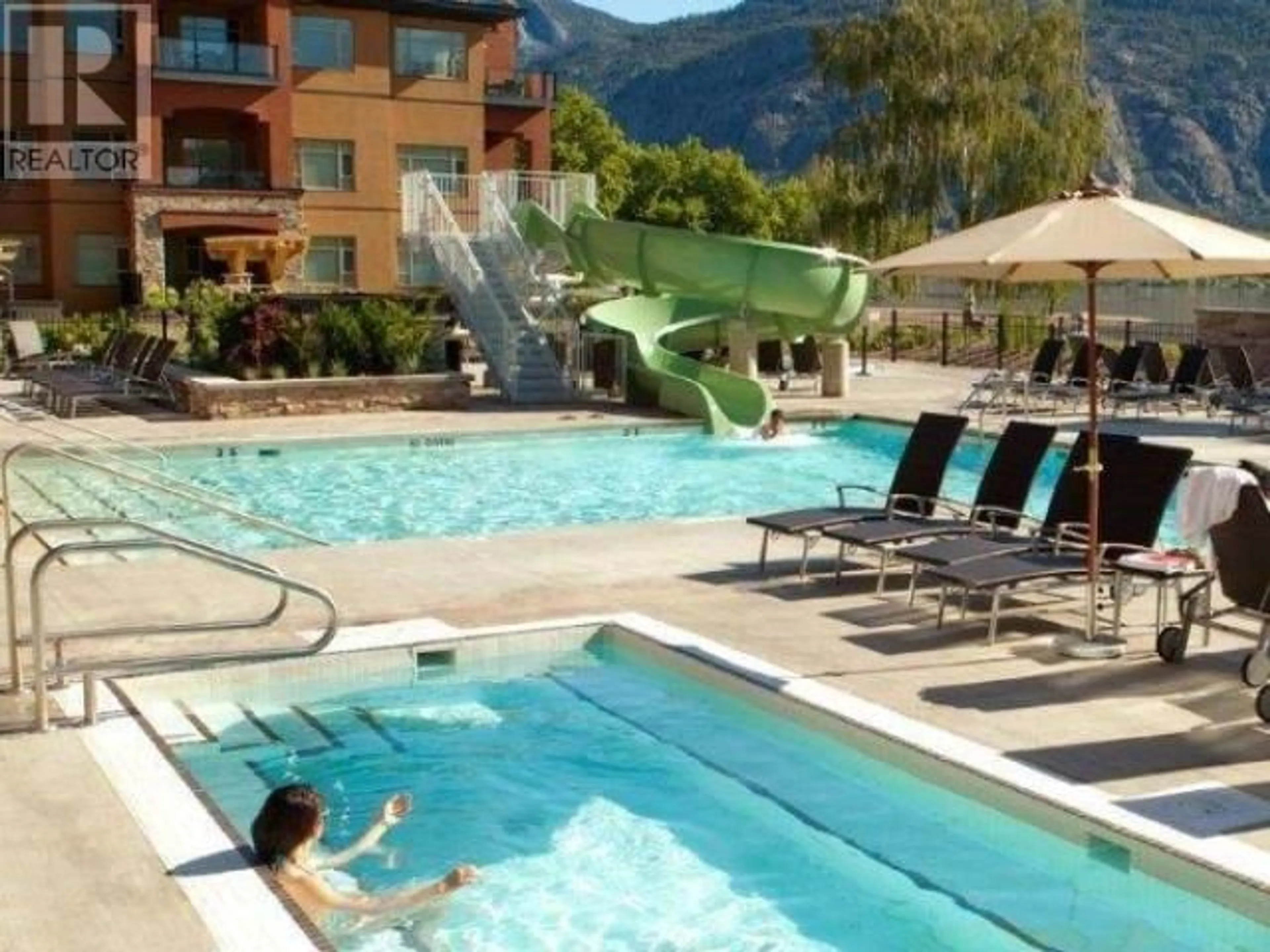 Indoor or outdoor pool for 15 PARK Place Unit# 323, Osoyoos British Columbia V0H1V0