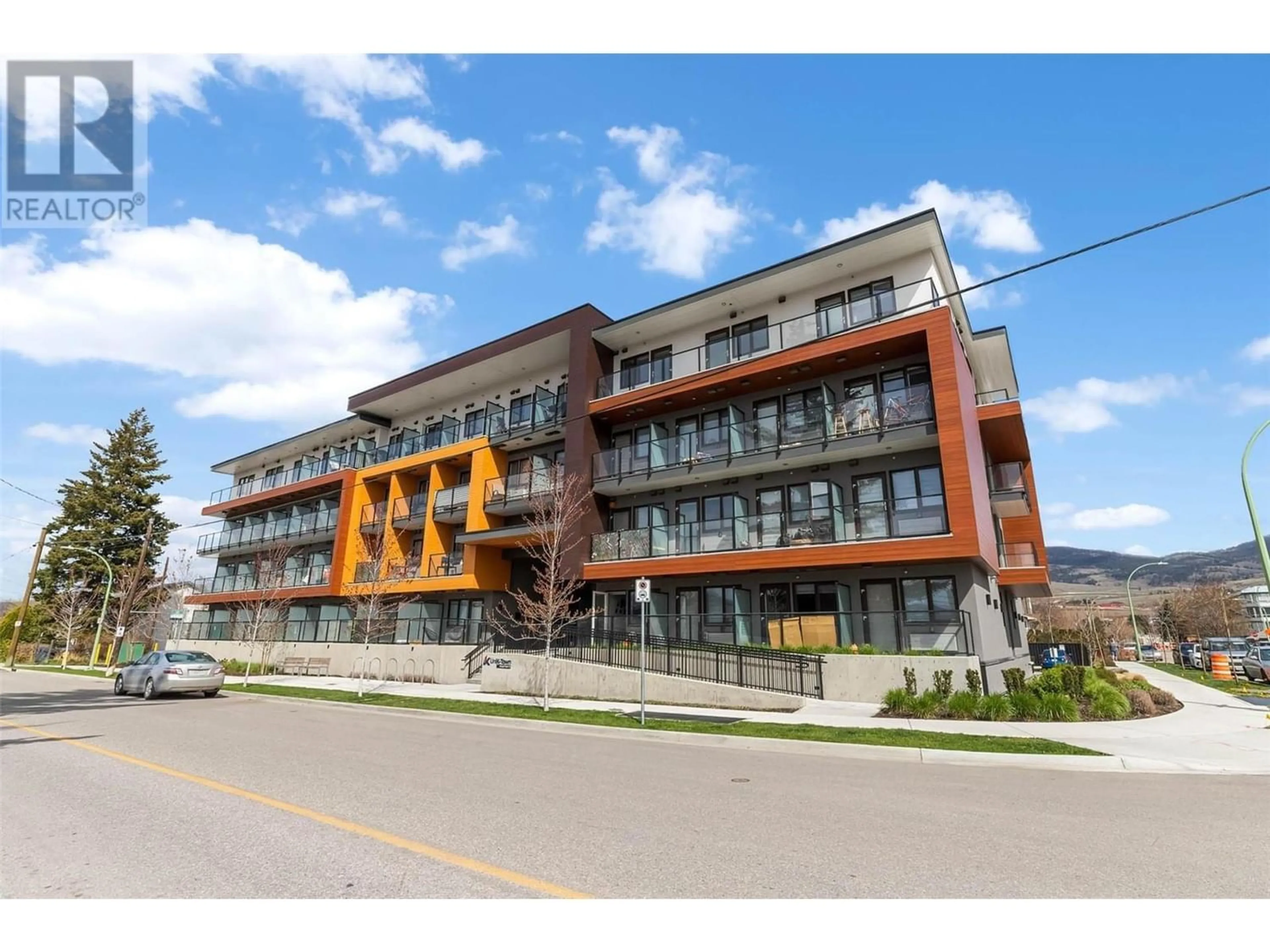 A pic from exterior of the house or condo, the front or back of building for 345 Dougall Road N Unit# 224, Kelowna British Columbia V1X0A8