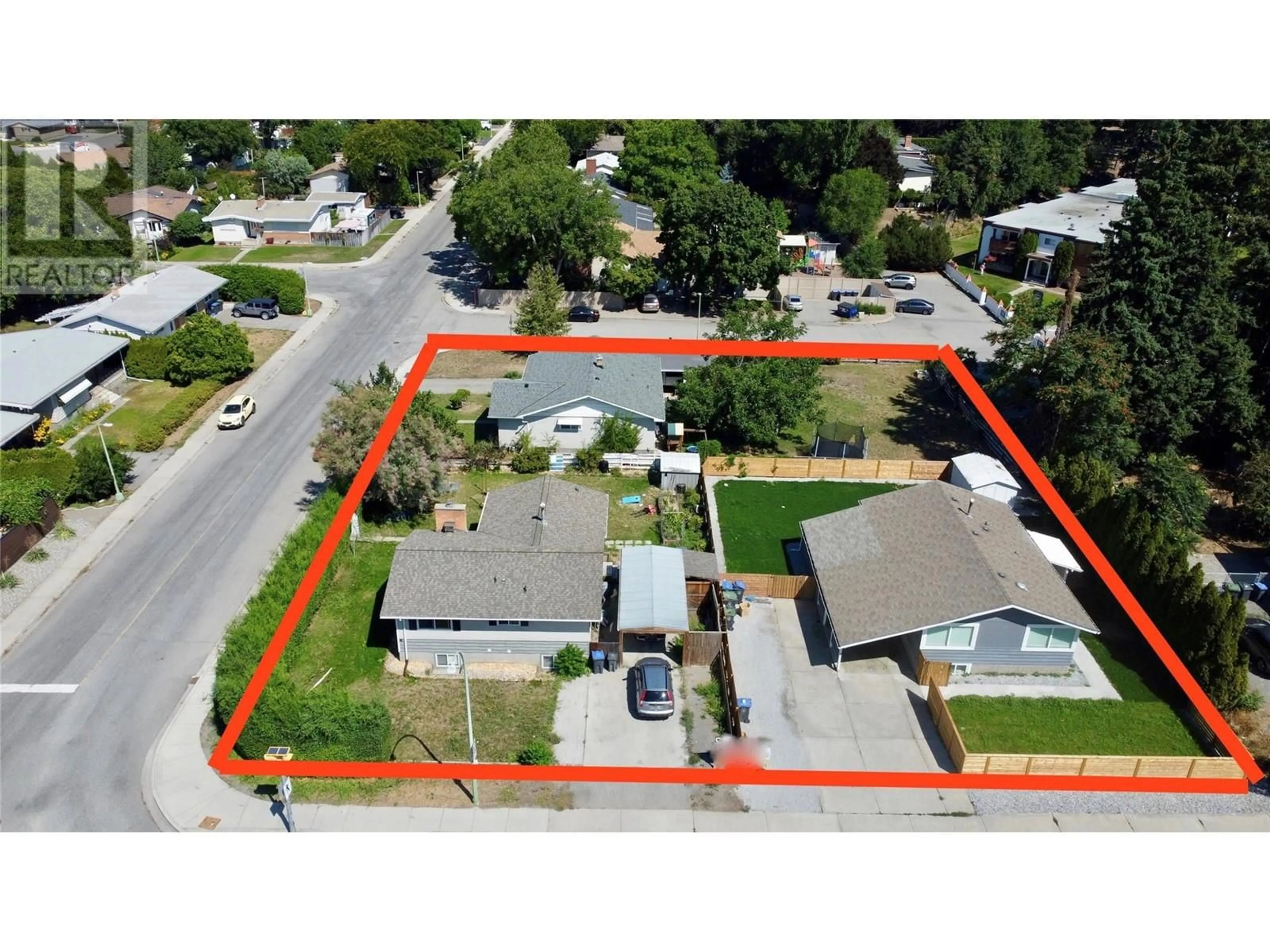 Frontside or backside of a home for 1316 Bernard Avenue, Kelowna British Columbia V1Y6R6