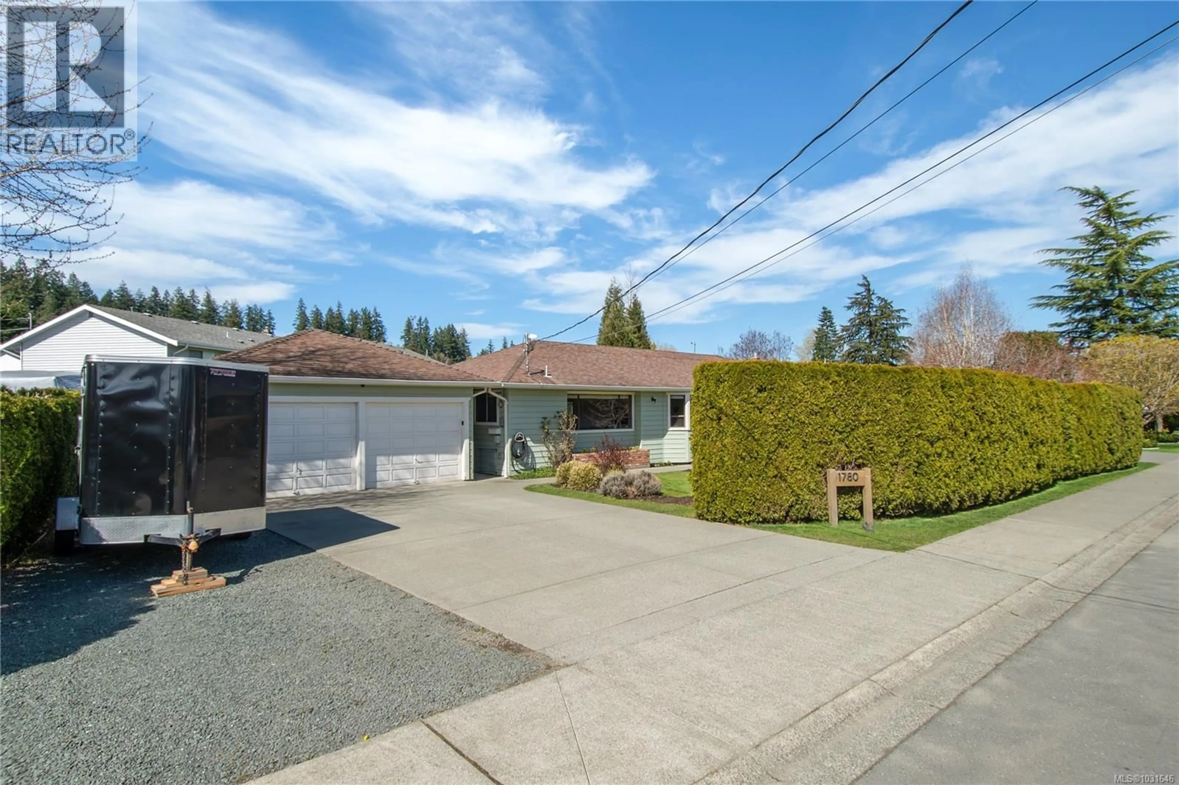 A pic from outside/outdoor area/front of a property/back of a property/a pic from drone, street for 1780 JUNIPER DRIVE, Campbell River British Columbia V9W6Y1