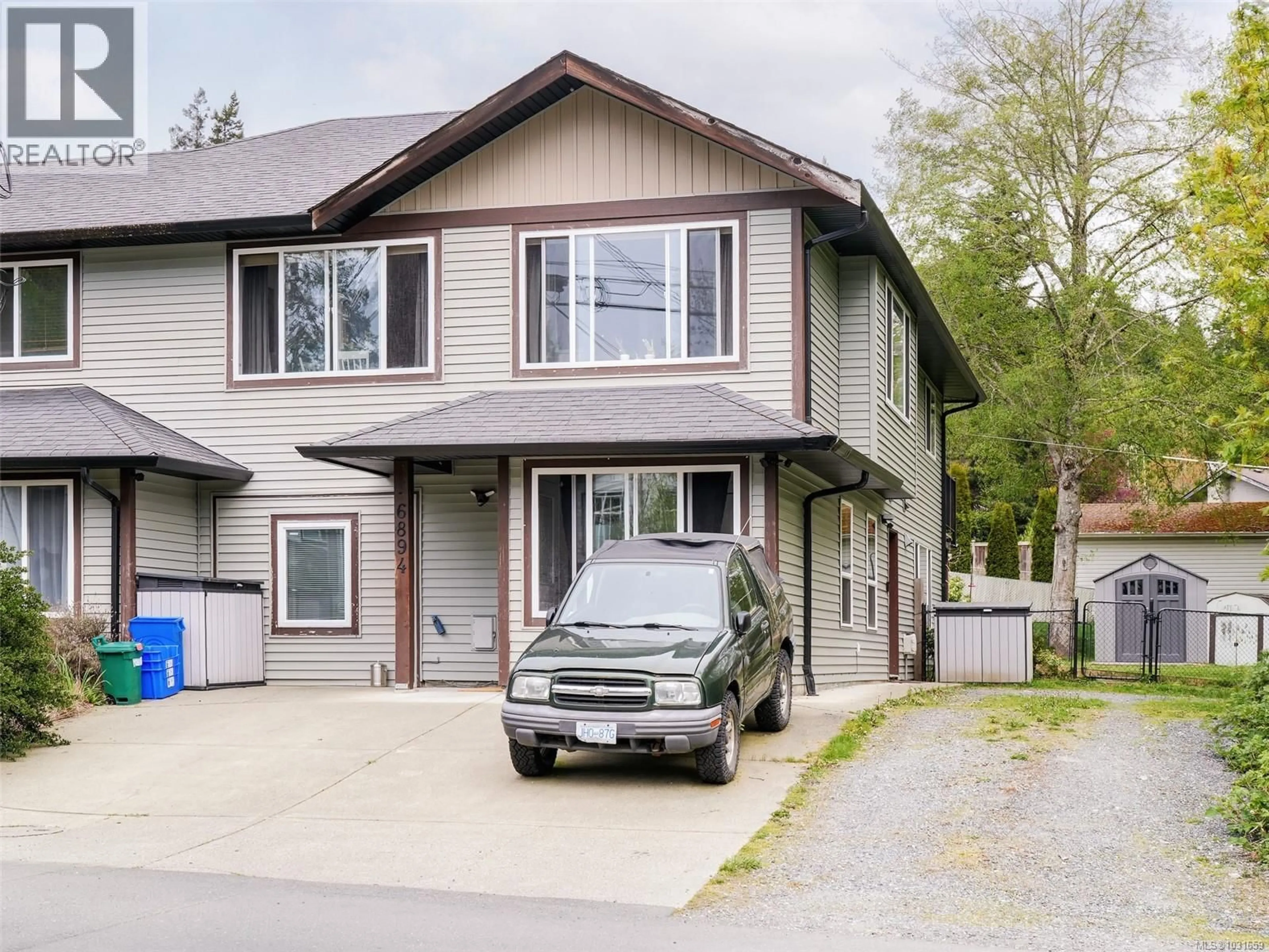 Home with vinyl exterior material, street for 6894 BEATON ROAD, Sooke British Columbia V9Z0M3