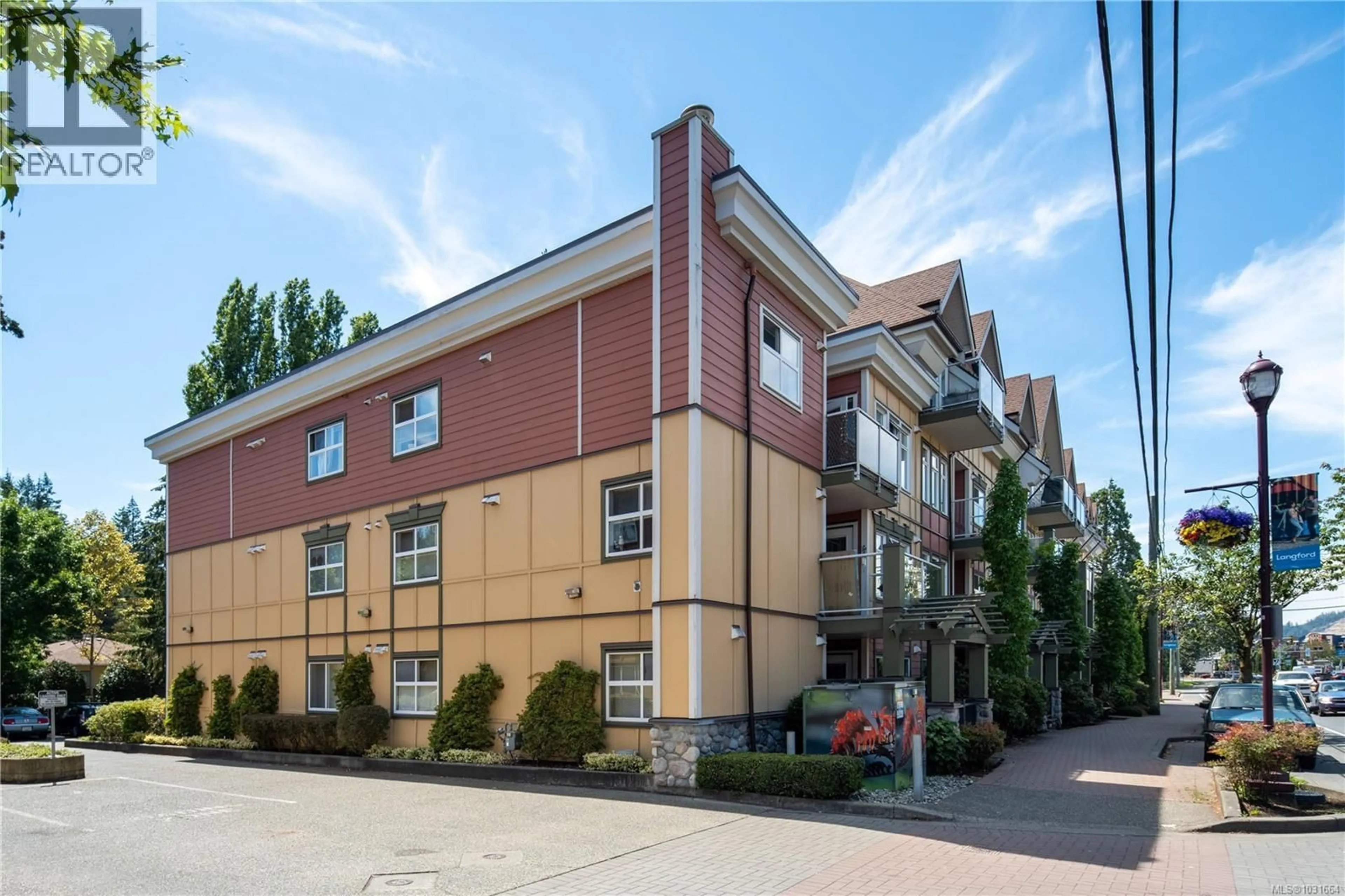 Patio, building for 205 - 663 GOLDSTREAM AVENUE, Langford British Columbia V9B2W9