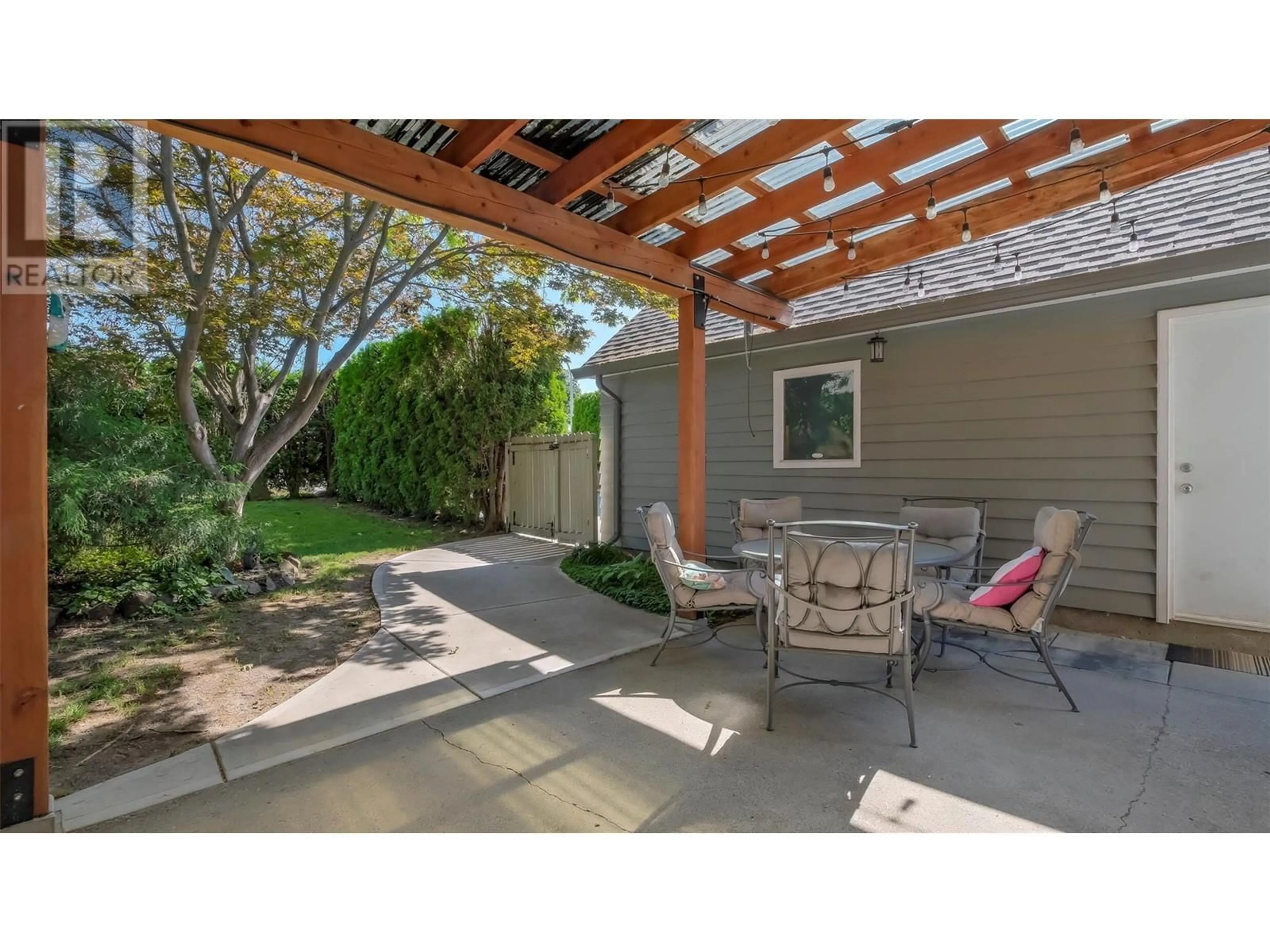 Patio for 1702 Coates Avenue, Kelowna British Columbia V1Y8L9