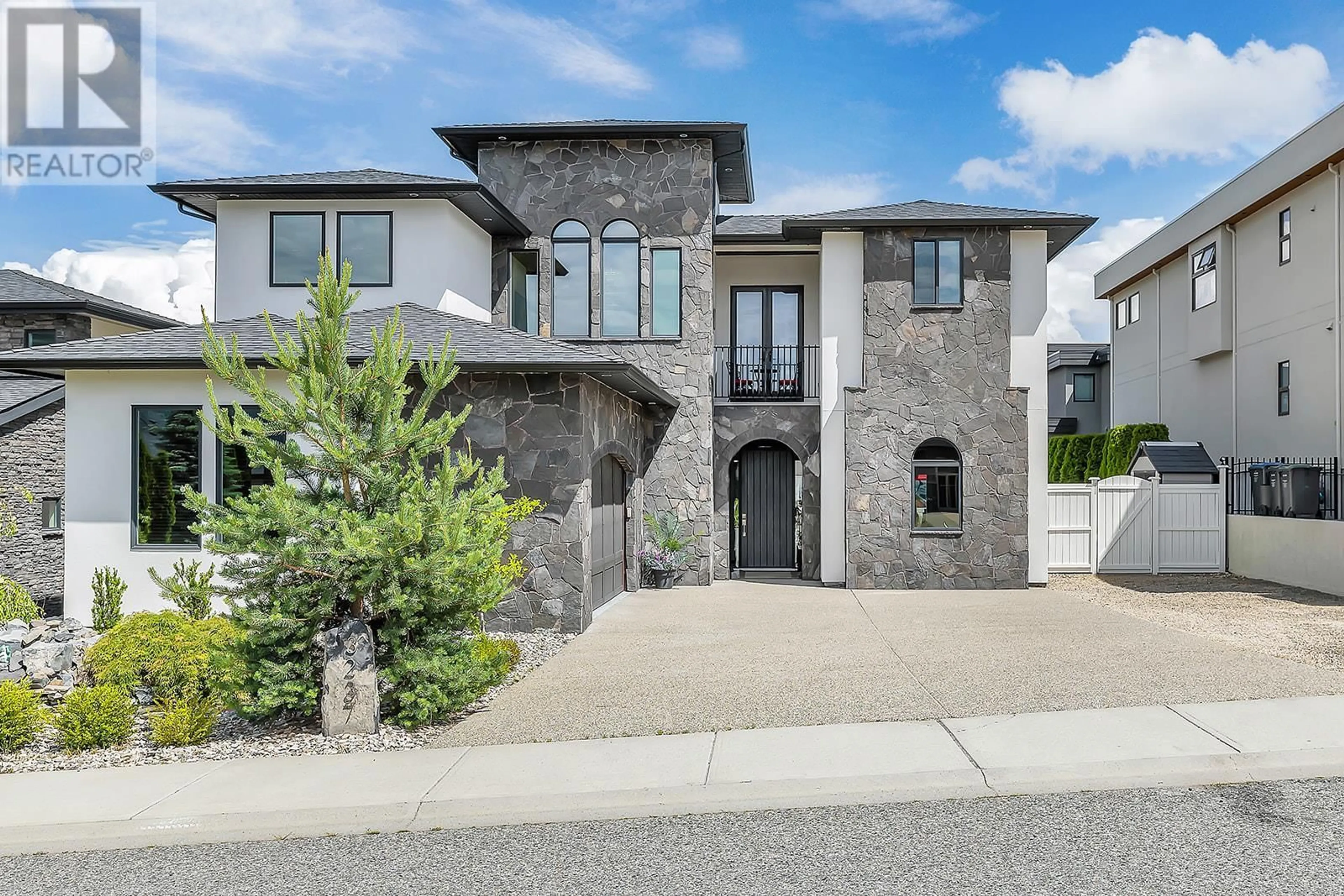 Frontside or backside of a home for 3237 Malbec Crescent, West Kelowna British Columbia V4T3B5