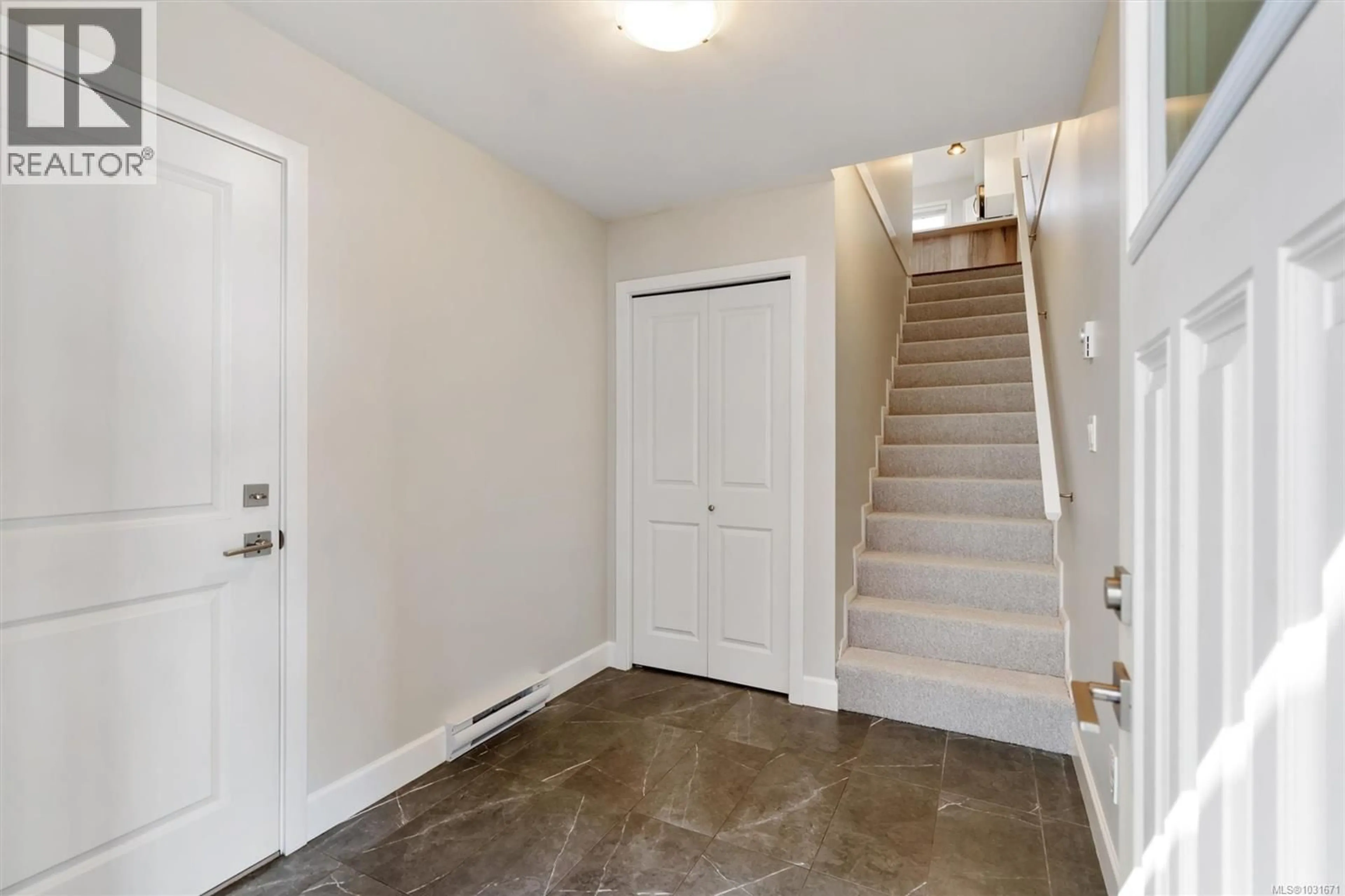 Indoor entryway for 1303 - 3351 LUXTON ROAD, Langford British Columbia V9C0P2
