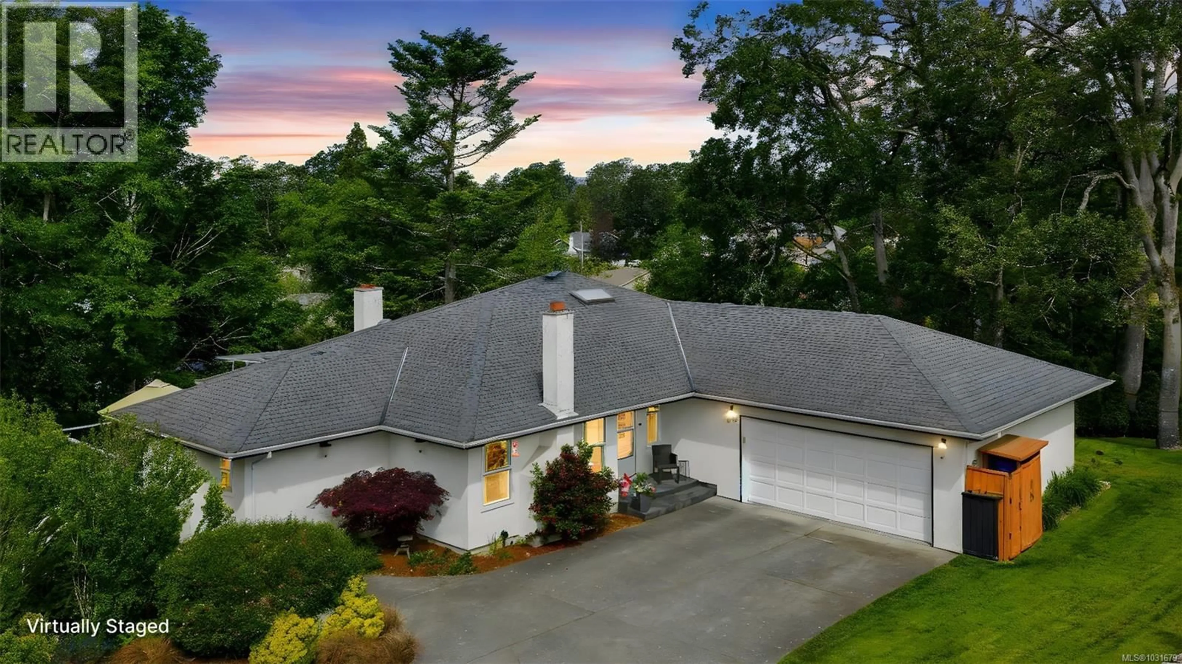 A pic from outside/outdoor area/front of a property/back of a property/a pic from drone, unknown for 4008 BOW ROAD, Saanich British Columbia V8N3B1