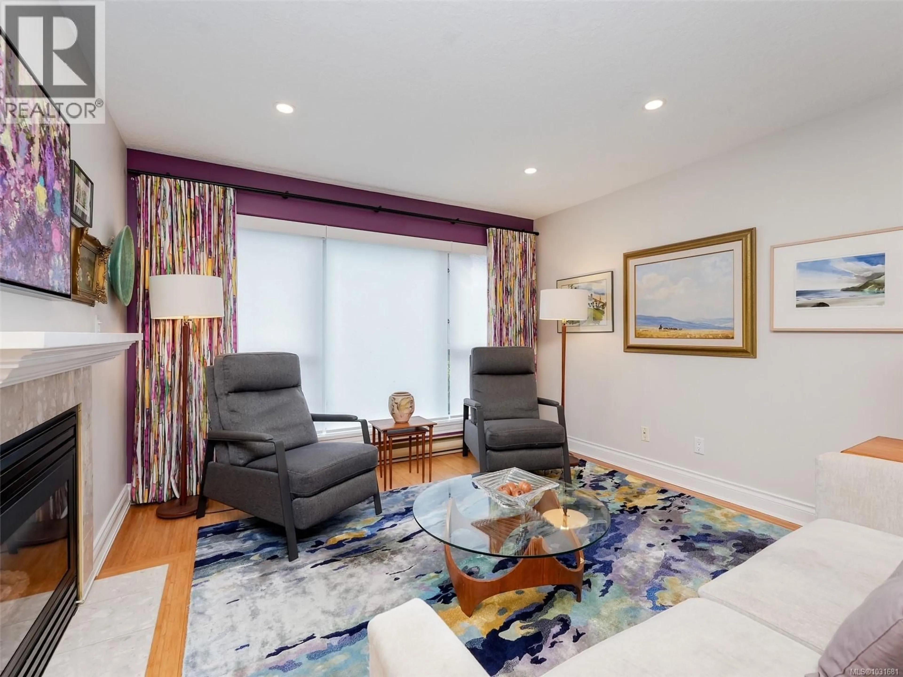 Living room with furniture, unknown for 104 - 75 SONGHEES ROAD, Victoria British Columbia V9A7M5