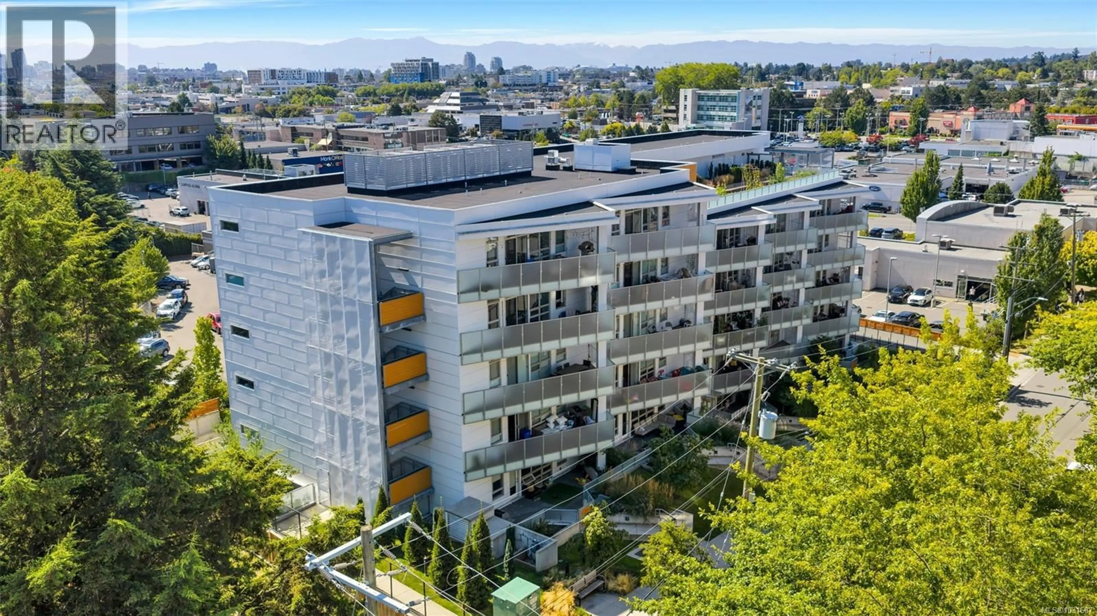 A pic from outside/outdoor area/front of a property/back of a property/a pic from drone, city buildings view from balcony for 603 - 881 SHORT STREET, Saanich British Columbia V8X0B7