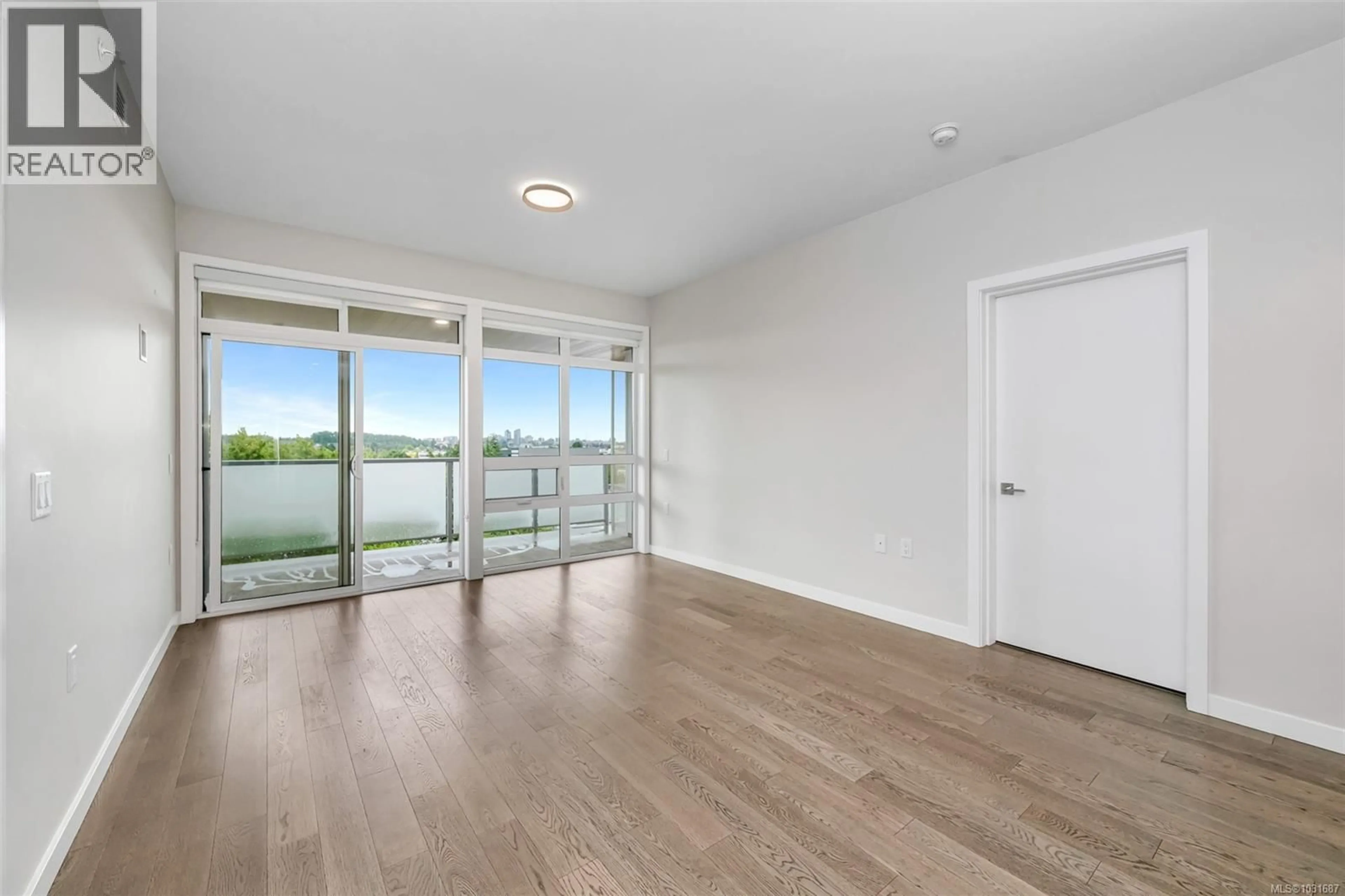 A pic of a room for 603 - 881 SHORT STREET, Saanich British Columbia V8X0B7